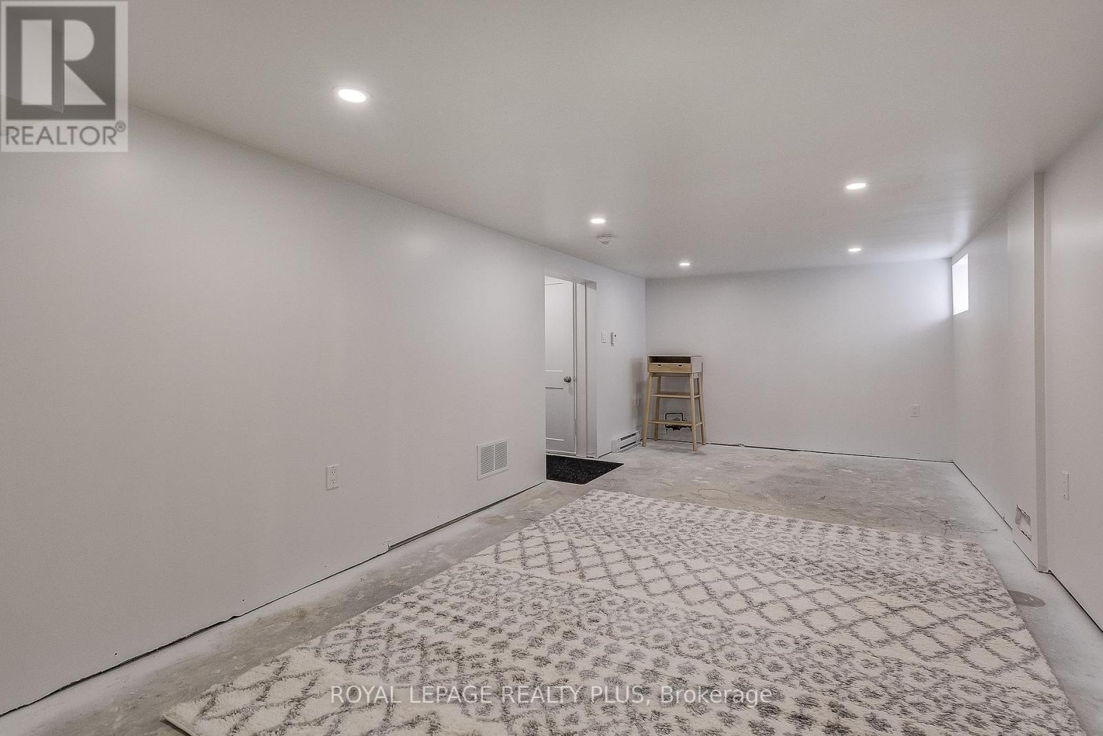 192 Kensington Avenue S, Hamilton, Ontario  L8M 3H7 - Photo 30 - X12439664