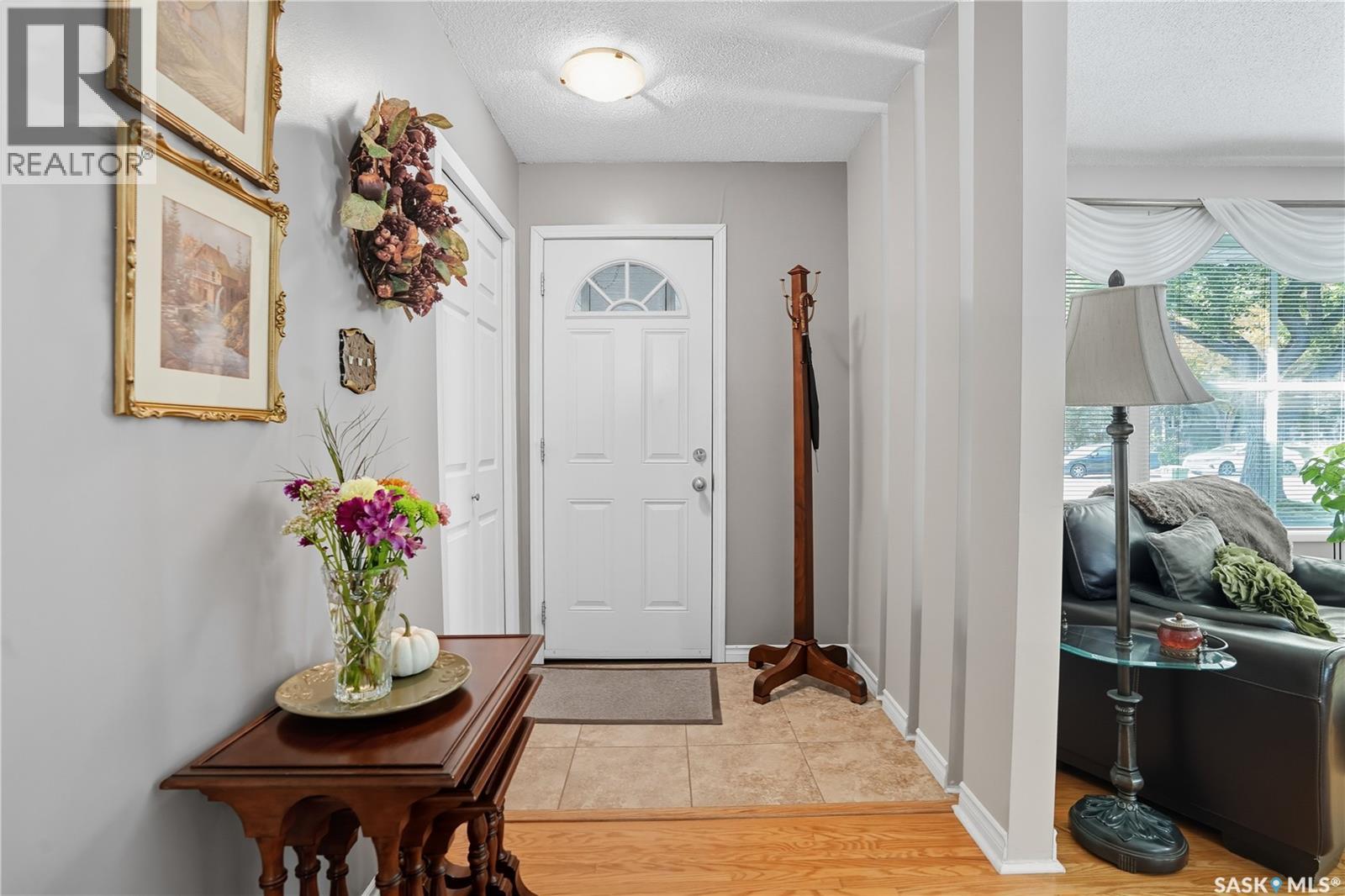 277 Coldwell Road, Regina, Saskatchewan  S4R 4L4 - Photo 2 - SK019827