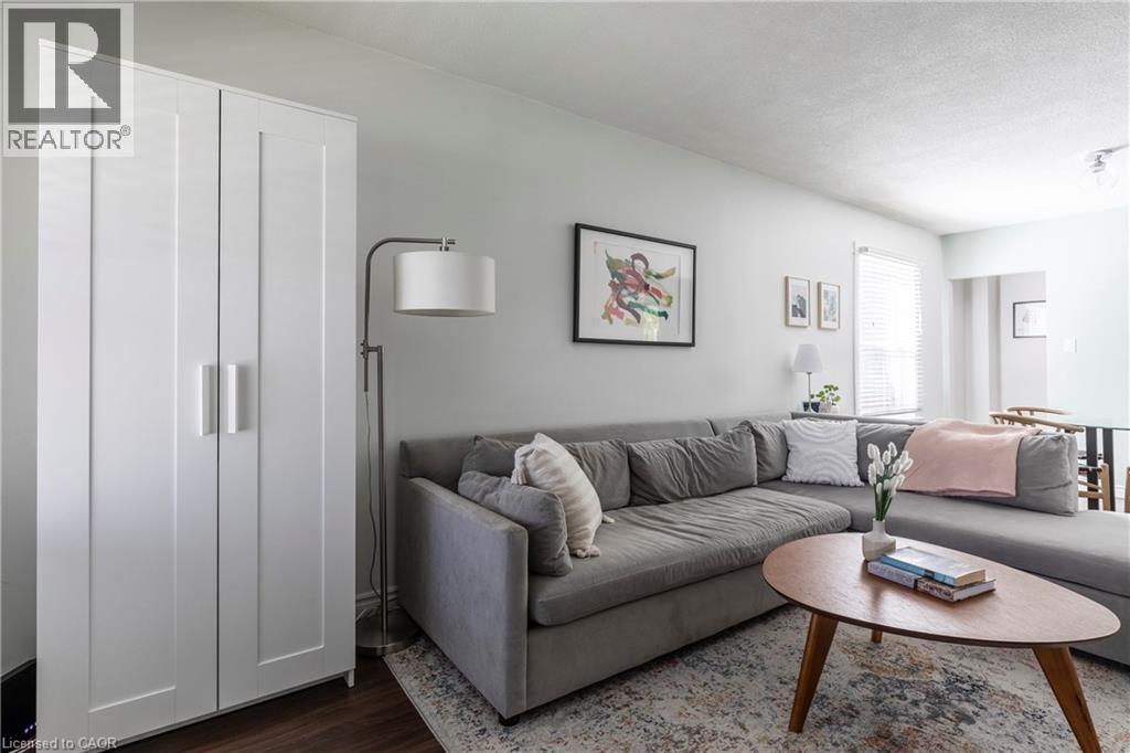 68 Graham Avenue S, Hamilton, Ontario  L8K 2M1 - Photo 7 - 40775512