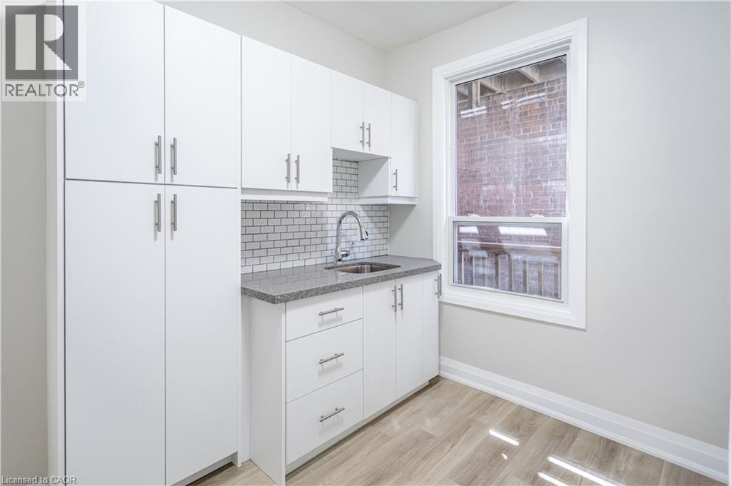 297 Mary Street N Unit# 1, Hamilton, Ontario  L8L 4W3 - Photo 8 - 40772831