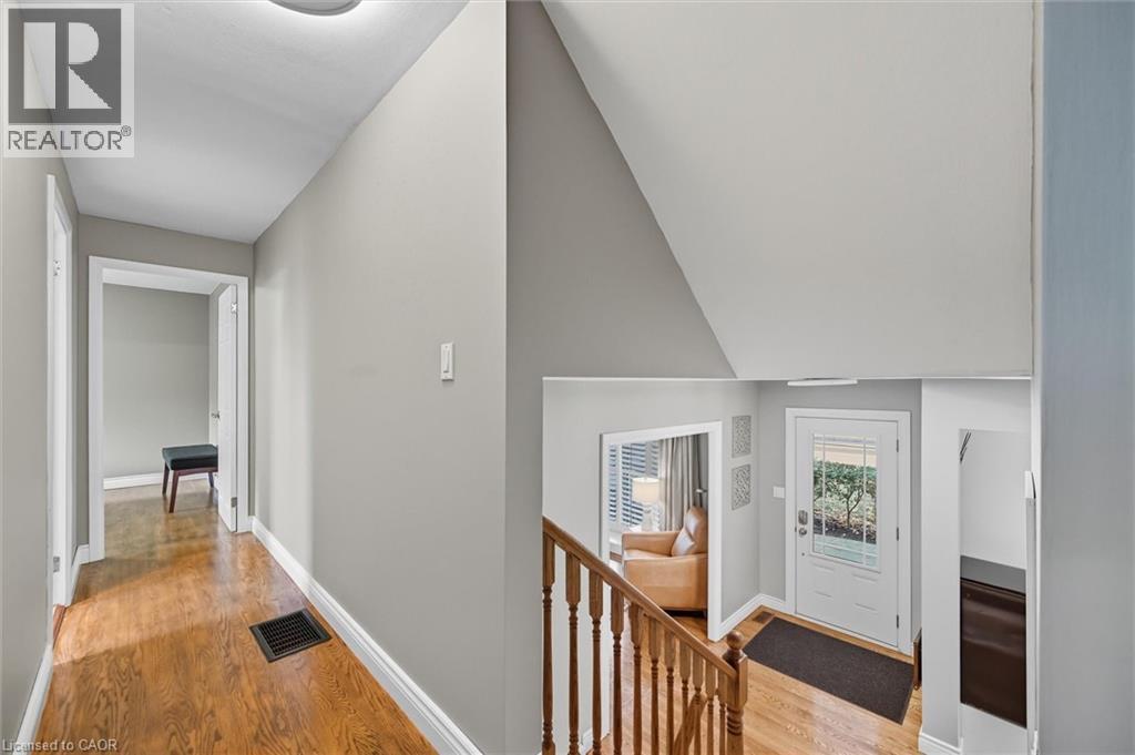 5112 Meadowhill Road, Burlington, Ontario  L7L 3K8 - Photo 21 - 40772266