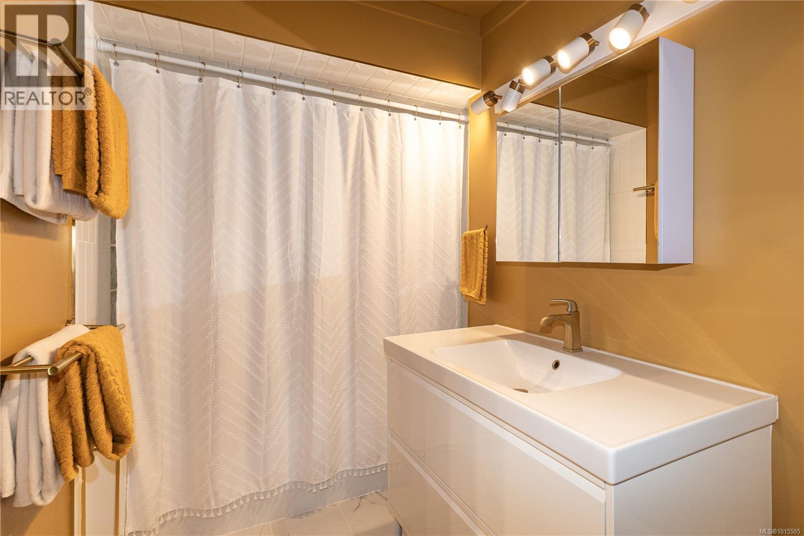 126 Cliffe Ave, Courtenay, British Columbia  V9N 2H5 - Photo 29 - 1015505