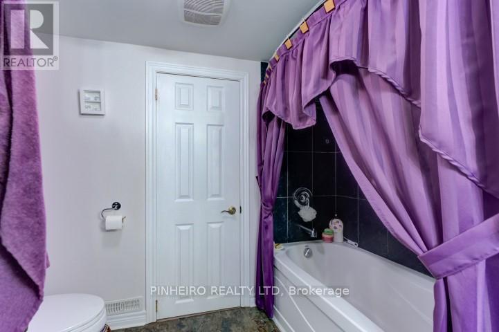 1975 Royal Crescent, London East, Ontario  N5V 1N6 - Photo 28 - X12439778