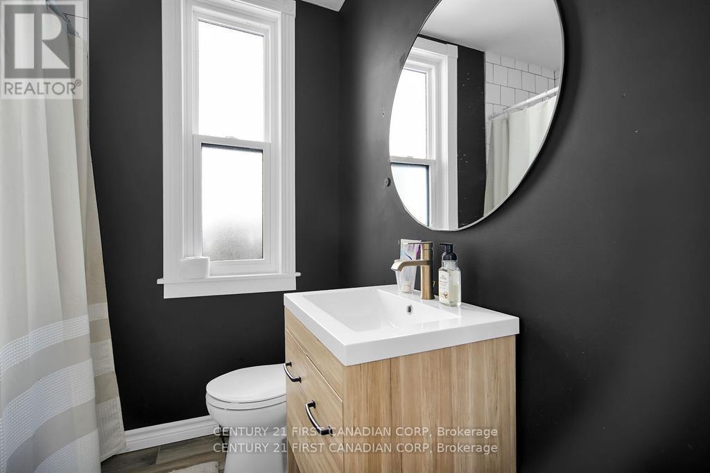 453 Quebec Street, London East (East G), Ontario  N5W 3Y4 - Photo 21 - X12439781