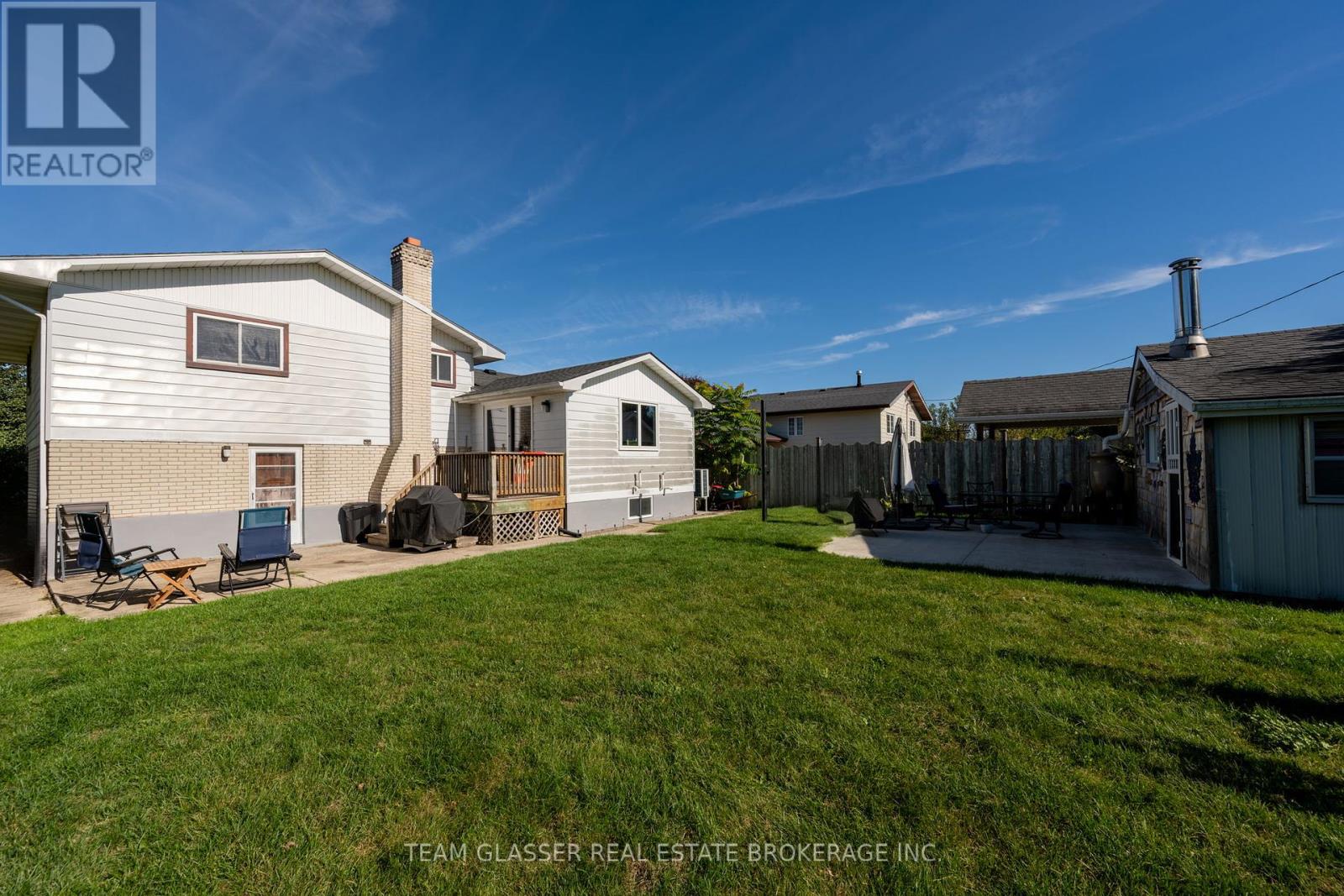 108 William Street, West Elgin, Ontario  N0L 2P0 - Photo 8 - X12439794