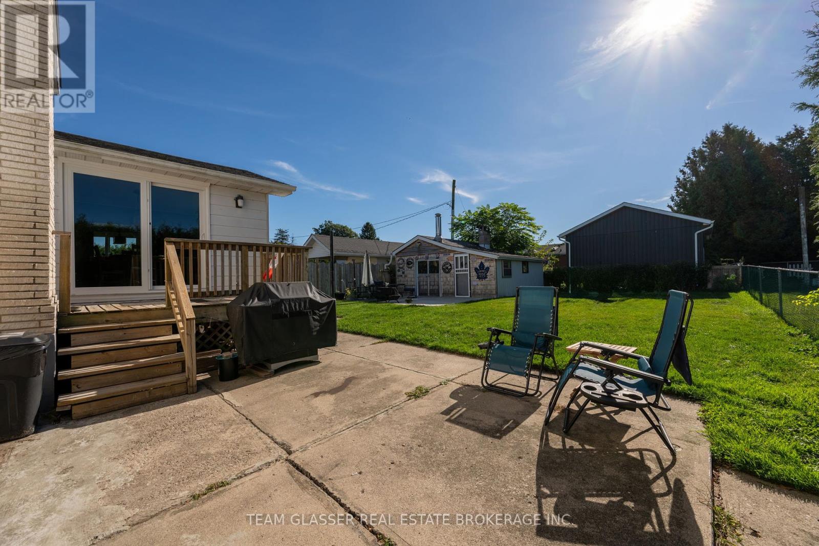108 William Street, West Elgin, Ontario  N0L 2P0 - Photo 9 - X12439794