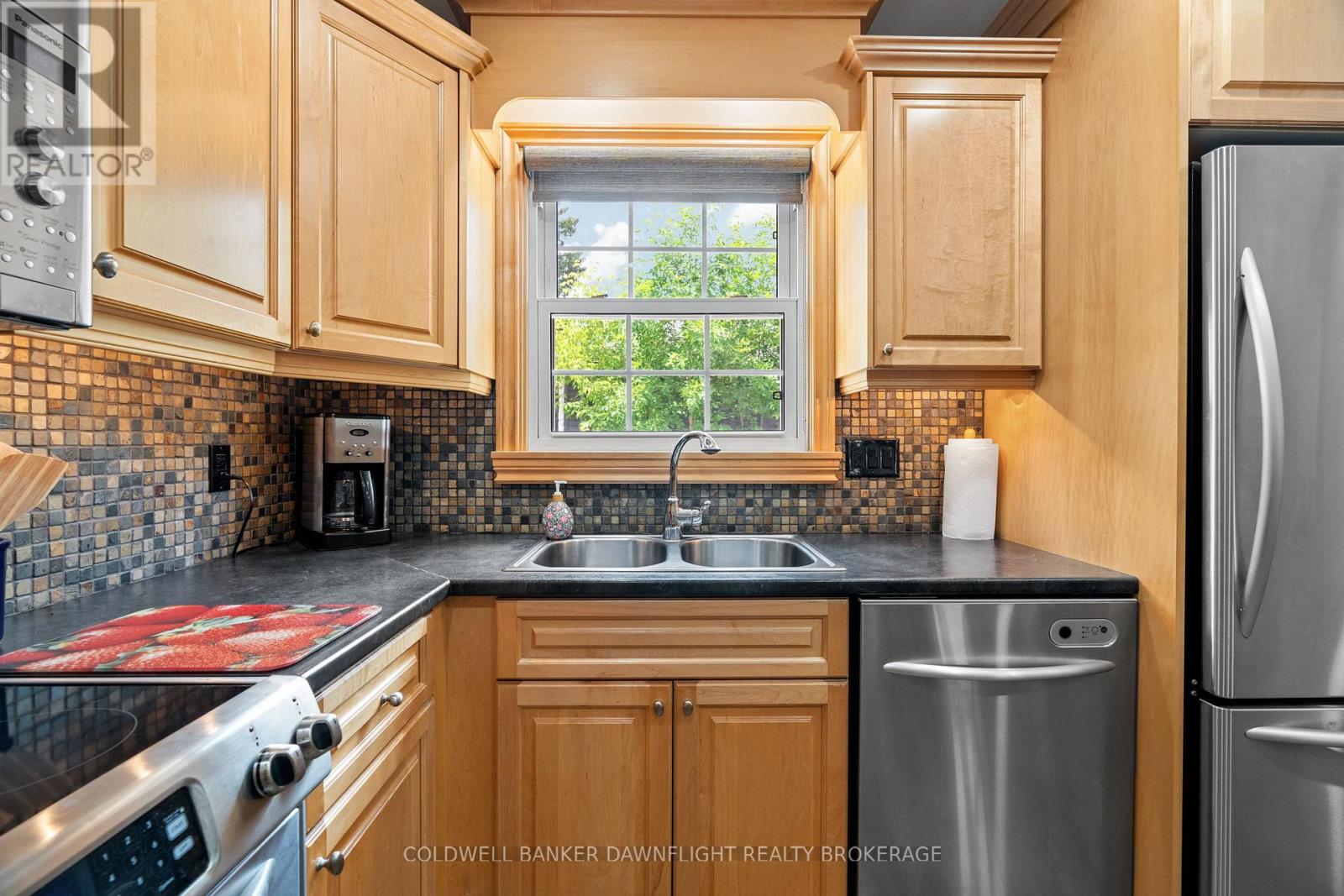 644 Percy Street, London South, Ontario  N6C 2L7 - Photo 15 - X12439826