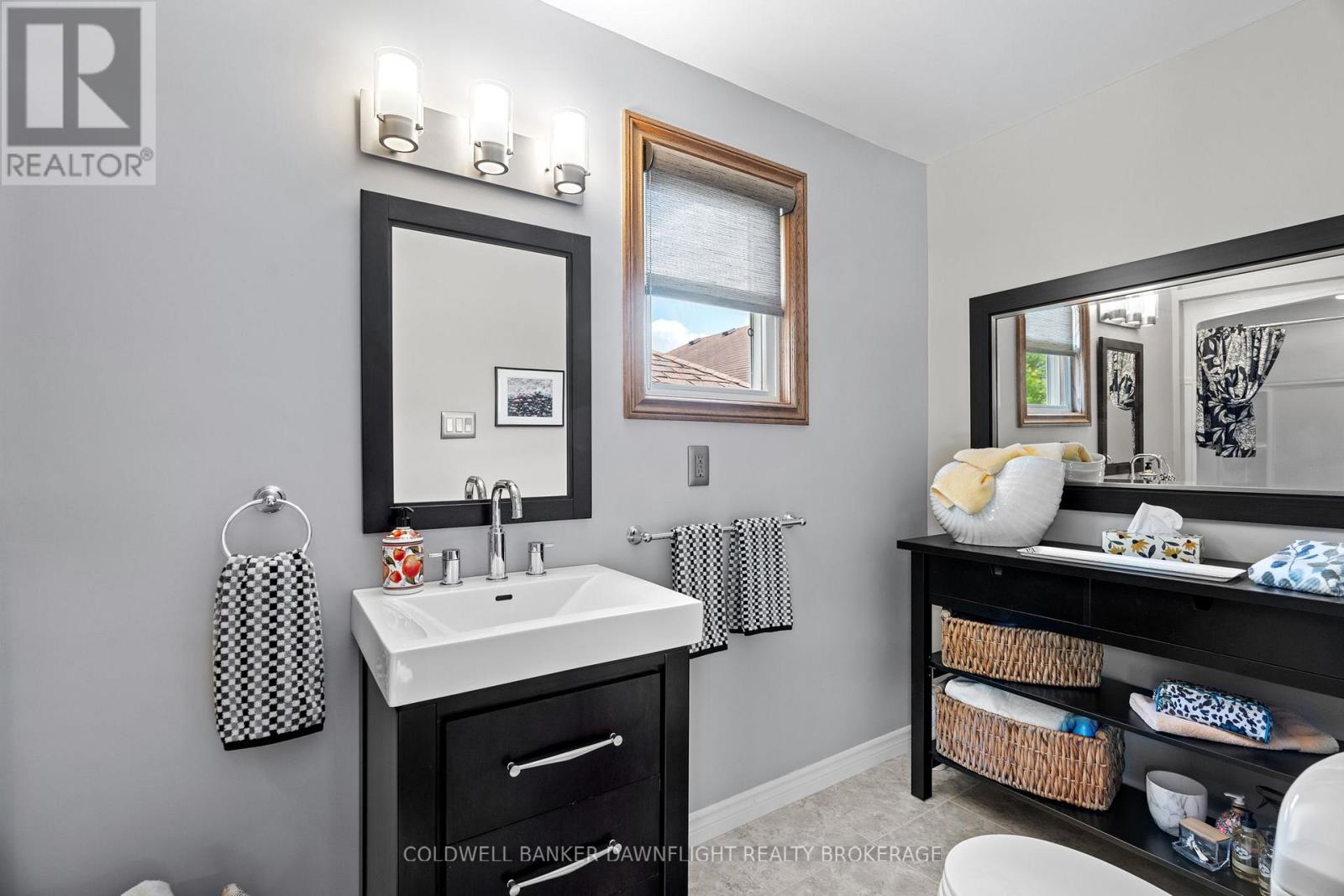 644 Percy Street, London South, Ontario  N6C 2L7 - Photo 28 - X12439826