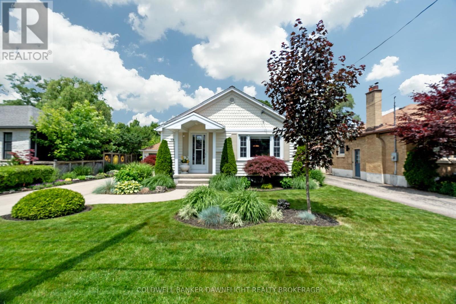 644 Percy Street, London South, Ontario  N6C 2L7 - Photo 4 - X12439826