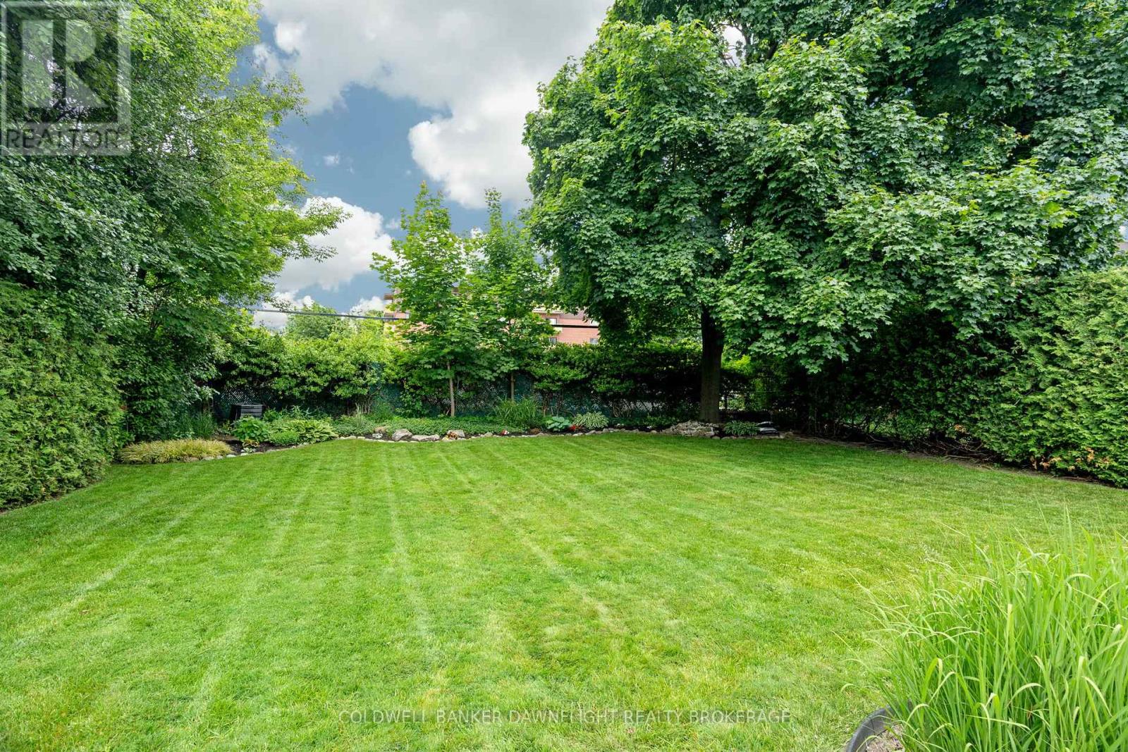 644 Percy Street, London South, Ontario  N6C 2L7 - Photo 46 - X12439826