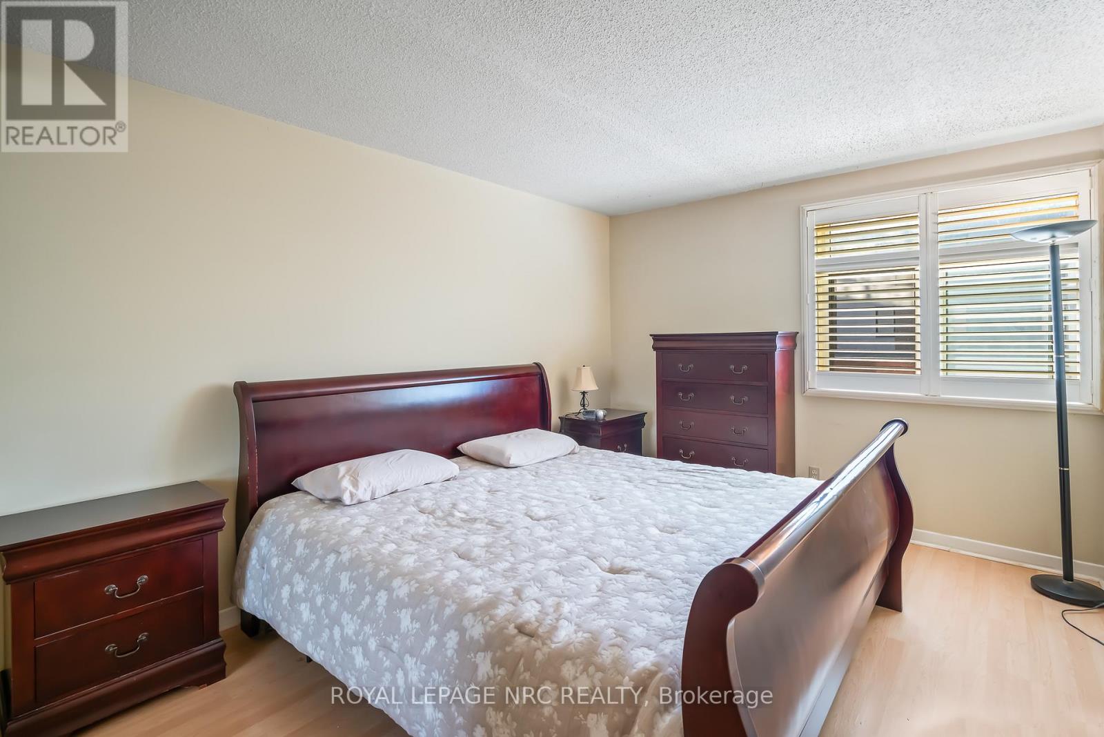 201 - 276 Oakdale Avenue, St. Catharines, Ontario  L2P 3S5 - Photo 20 - X12437853