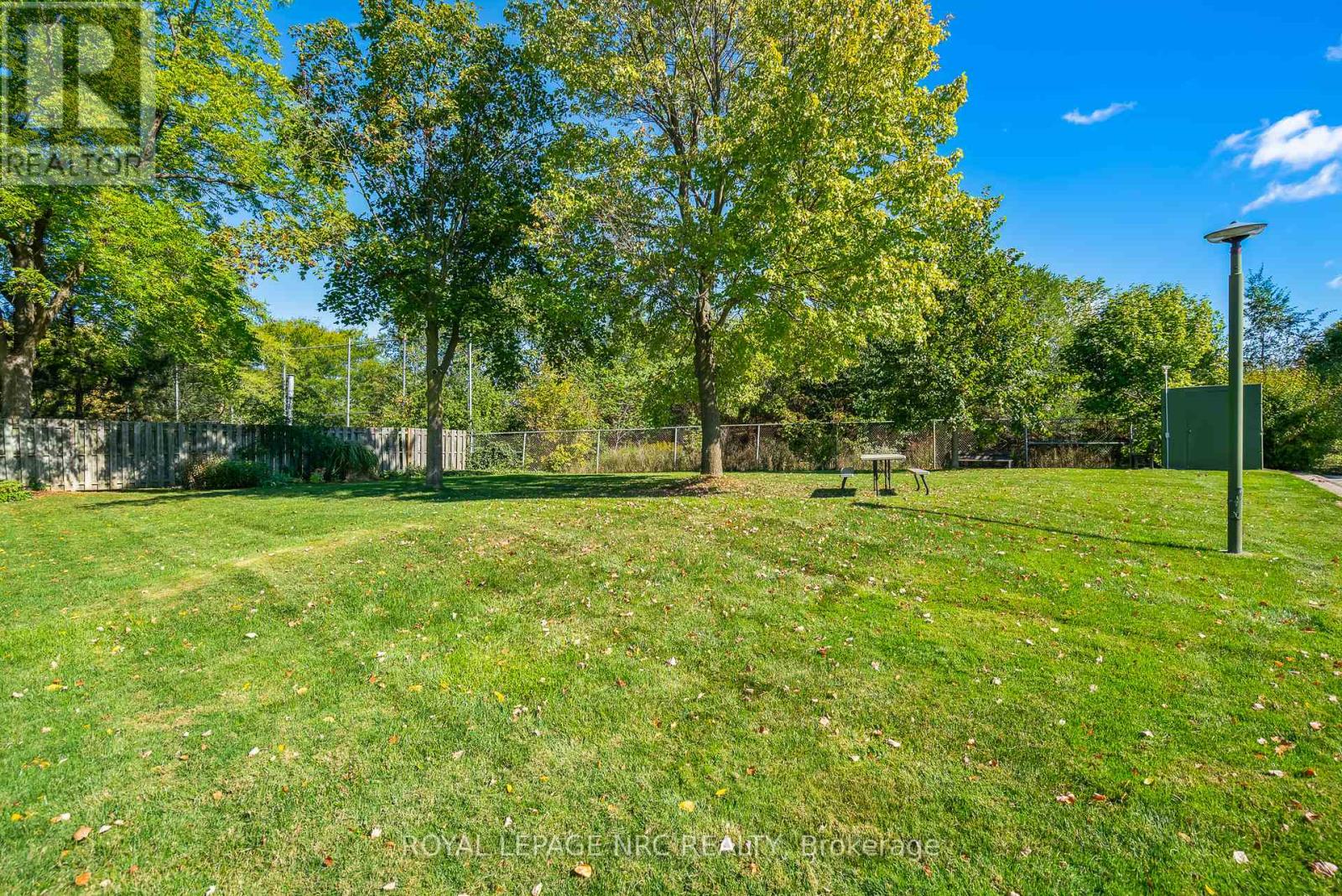 201 - 276 Oakdale Avenue, St. Catharines, Ontario  L2P 3S5 - Photo 30 - X12437853