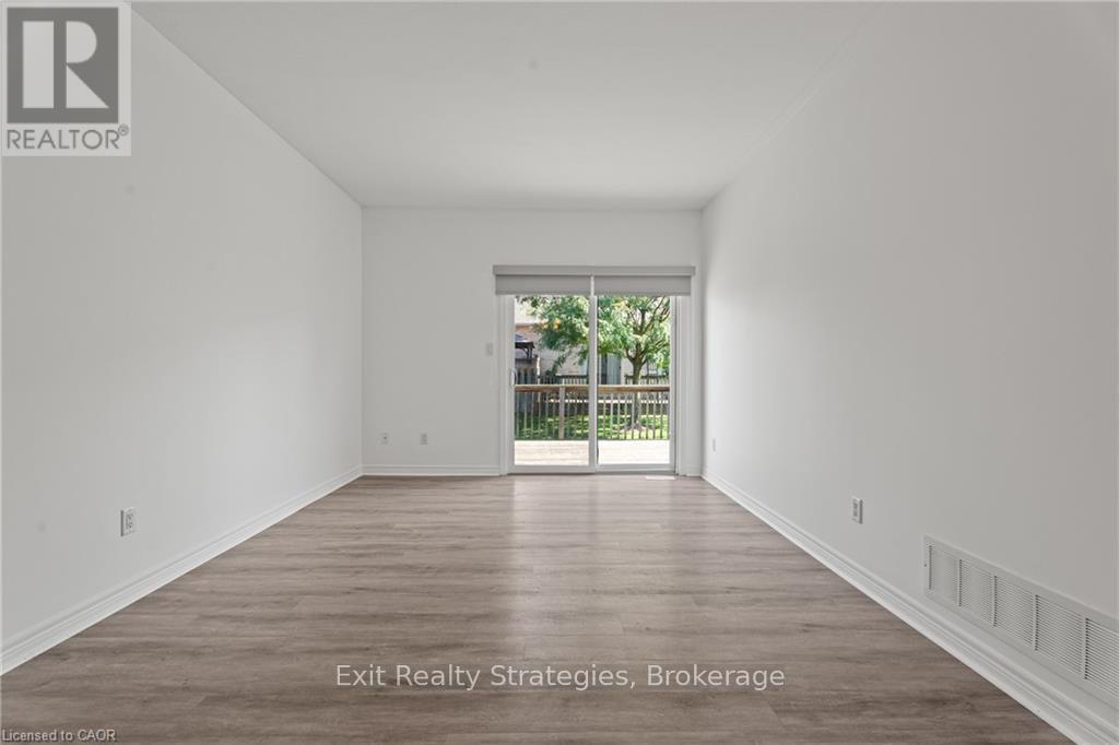 39 - 68 Hallmark Trail E, Hamilton, Ontario  L9B 0A4 - Photo 11 - X12439822