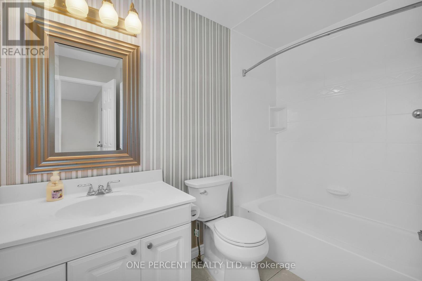 28 Chickasaw Crescent, Ottawa, Ontario  K2M 1M4 - Photo 17 - X12439832