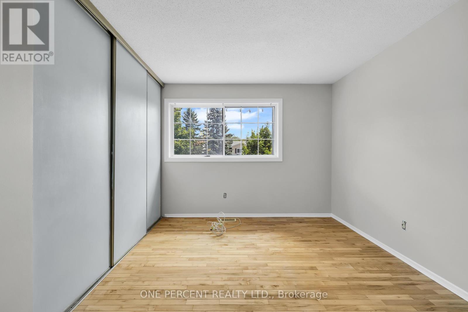 28 Chickasaw Crescent, Ottawa, Ontario  K2M 1M4 - Photo 18 - X12439832