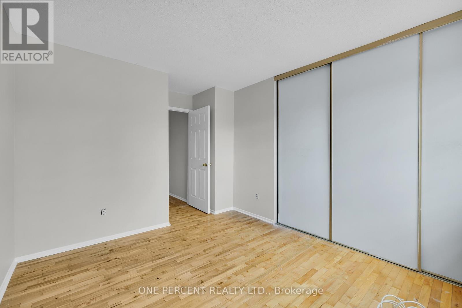28 Chickasaw Crescent, Ottawa, Ontario  K2M 1M4 - Photo 19 - X12439832