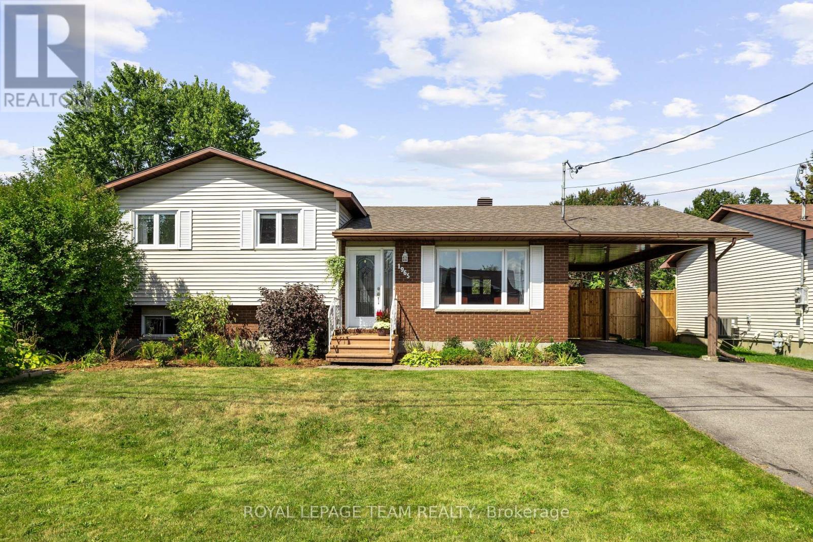 1965 Patricia Street, Clarence-Rockland, Ontario  K4K 1B2 - Photo 1 - X12439843