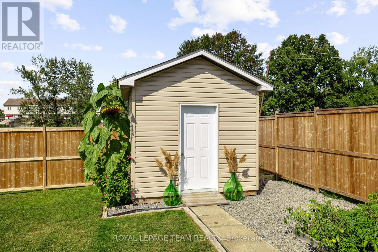 1965 Patricia Street, Clarence-Rockland, Ontario  K4K 1B2 - Photo 37 - X12439843