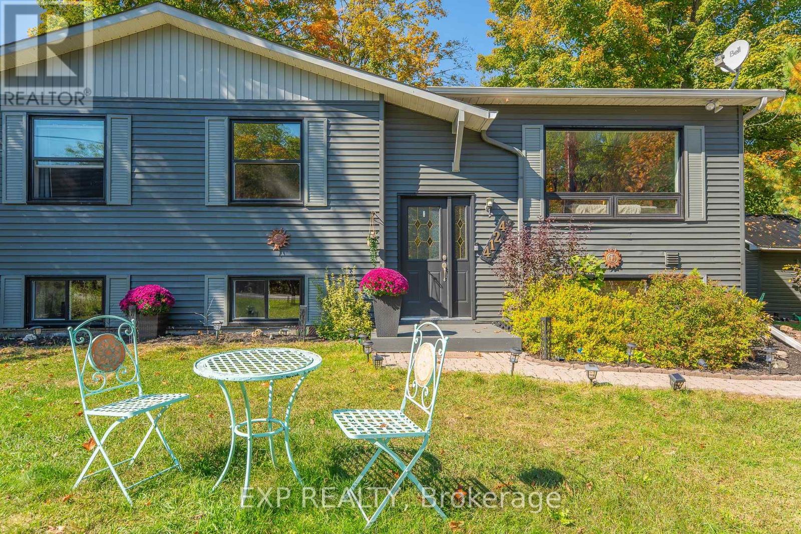 4124 Armitage Avenue, Ottawa, Ontario  K0A 1T0 - Photo 2 - X12439851
