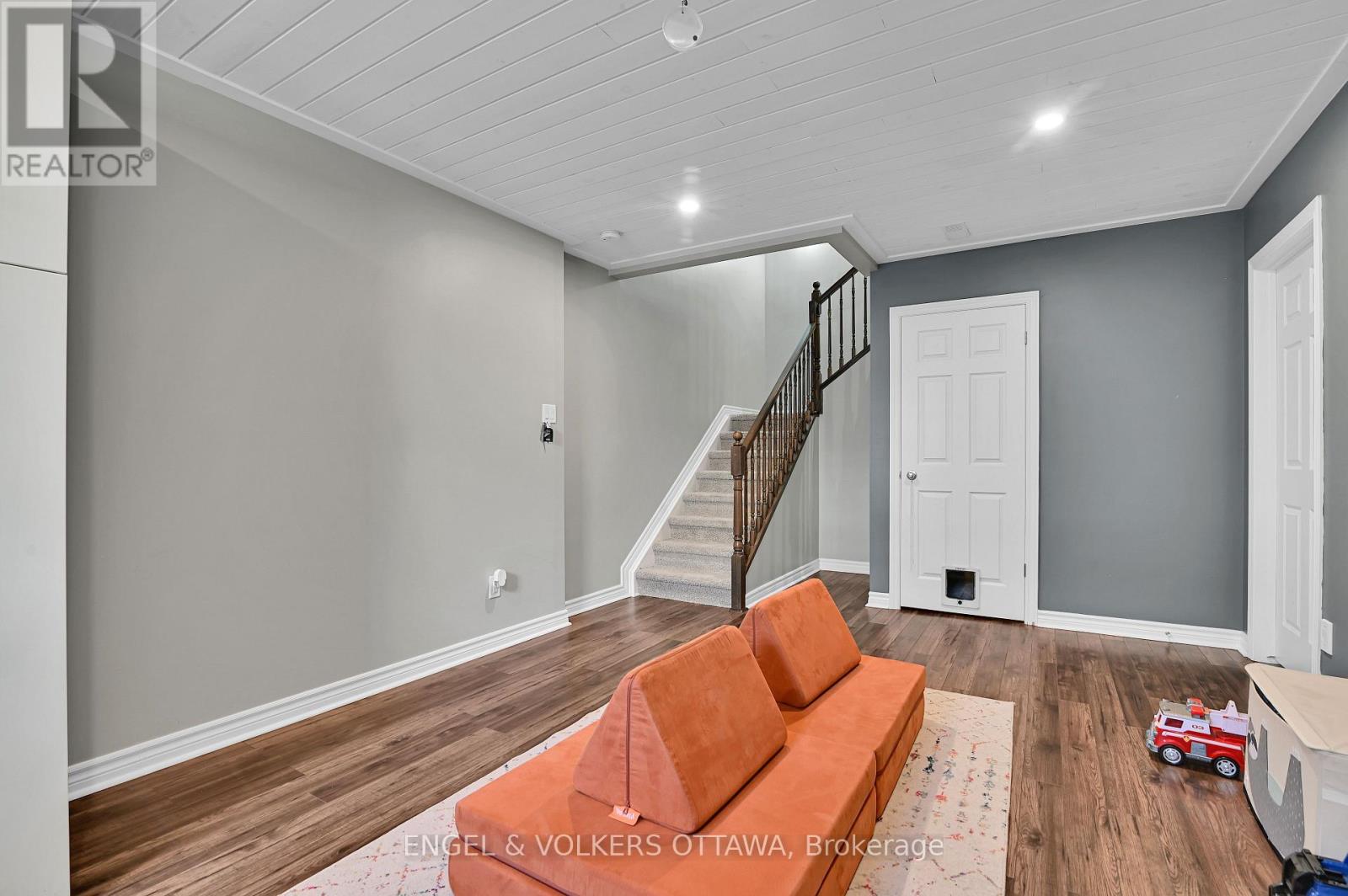 123 Waterfern Way, Ottawa, Ontario  K4A 0T4 - Photo 30 - X12439899