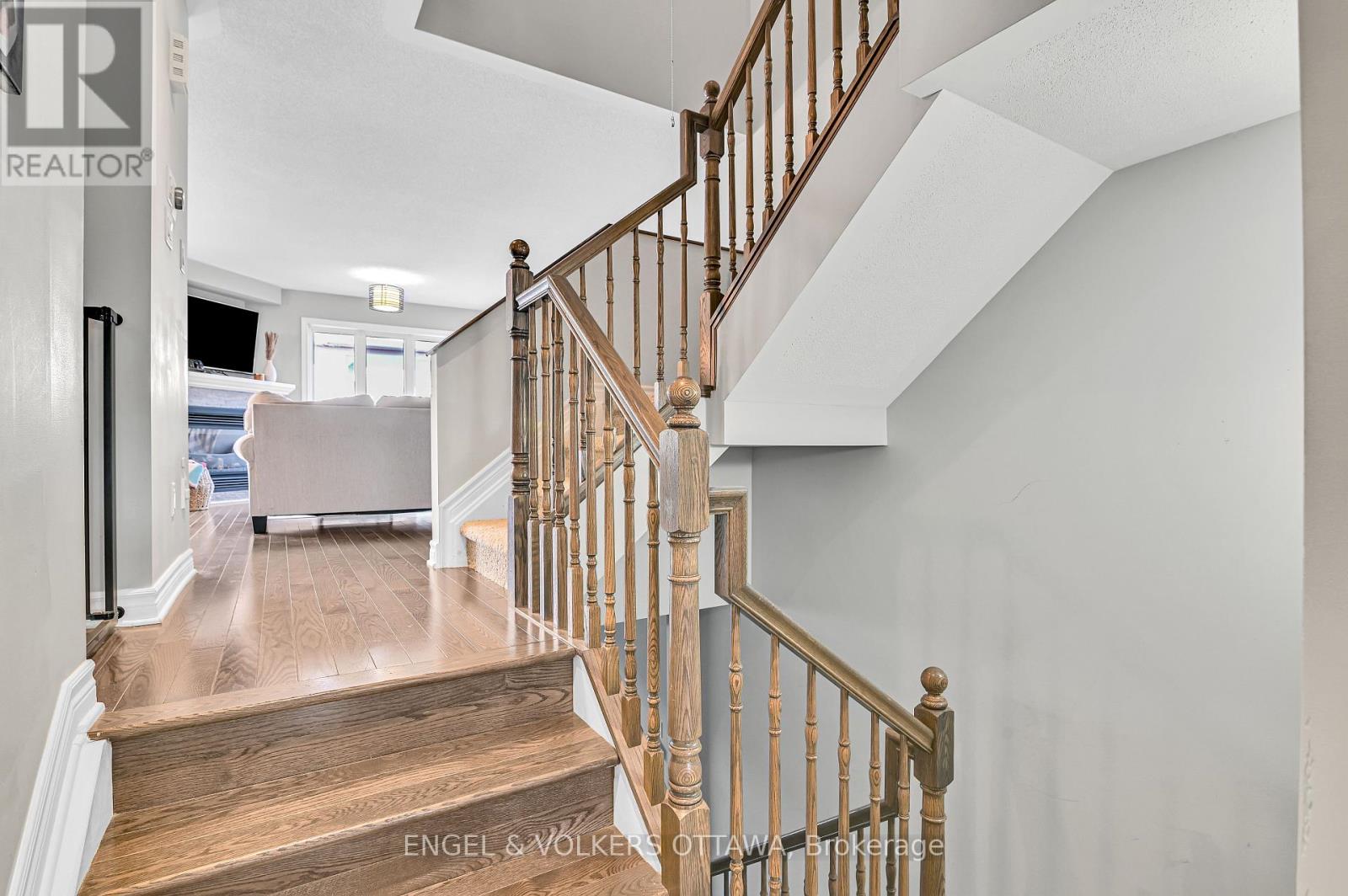 123 Waterfern Way, Ottawa, Ontario  K4A 0T4 - Photo 7 - X12439899