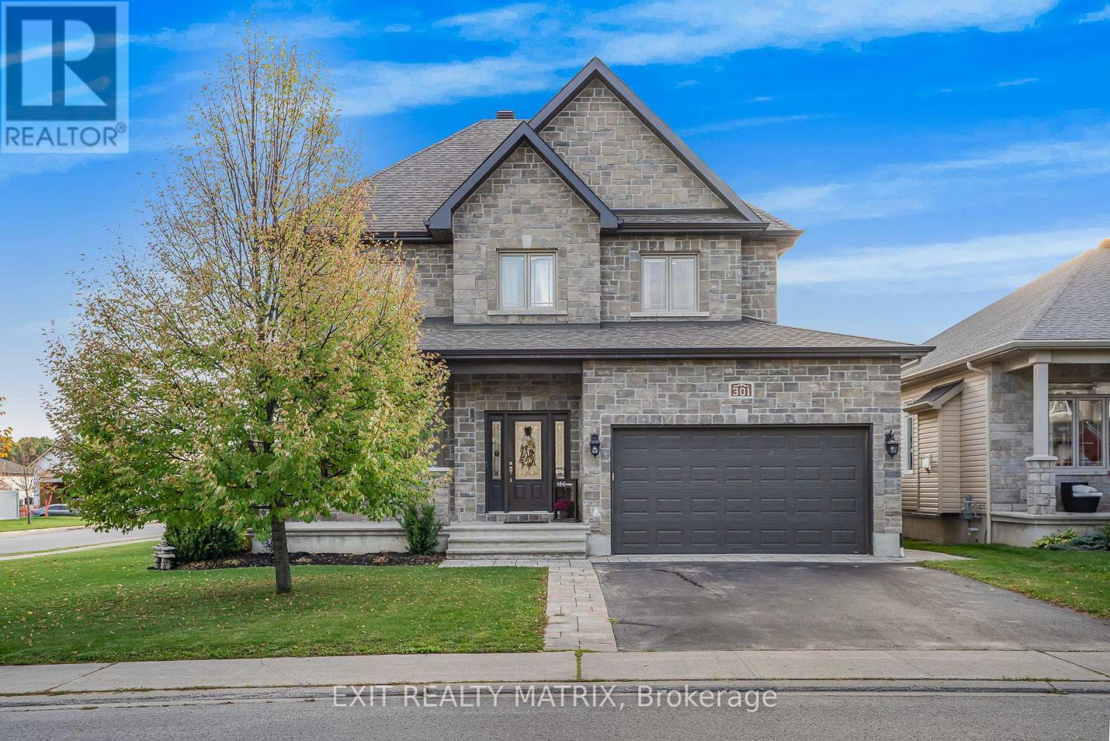301 COLMAR STREET, Russell, Ontario