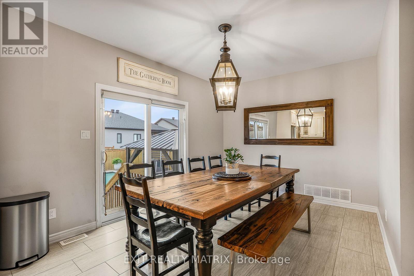 301 Colmar Street, Russell, Ontario  K0A 1W0 - Photo 13 - X12439902