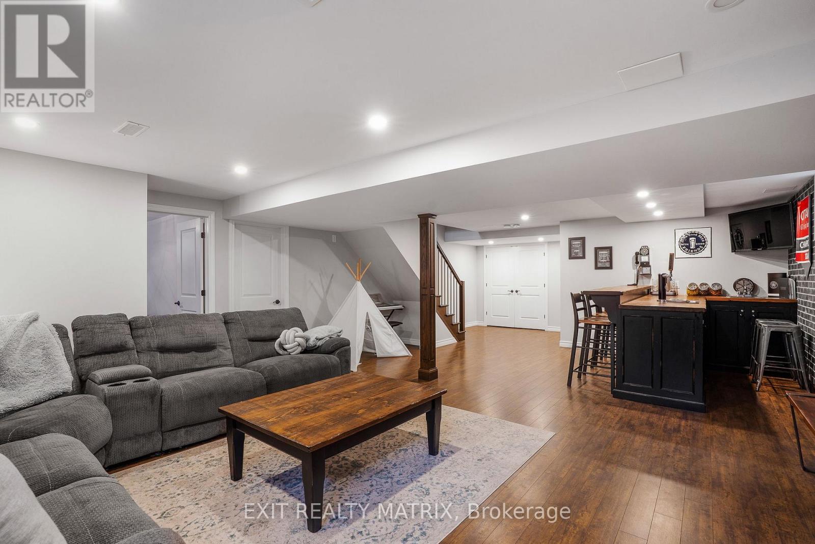 301 Colmar Street, Russell, Ontario  K0A 1W0 - Photo 28 - X12439902