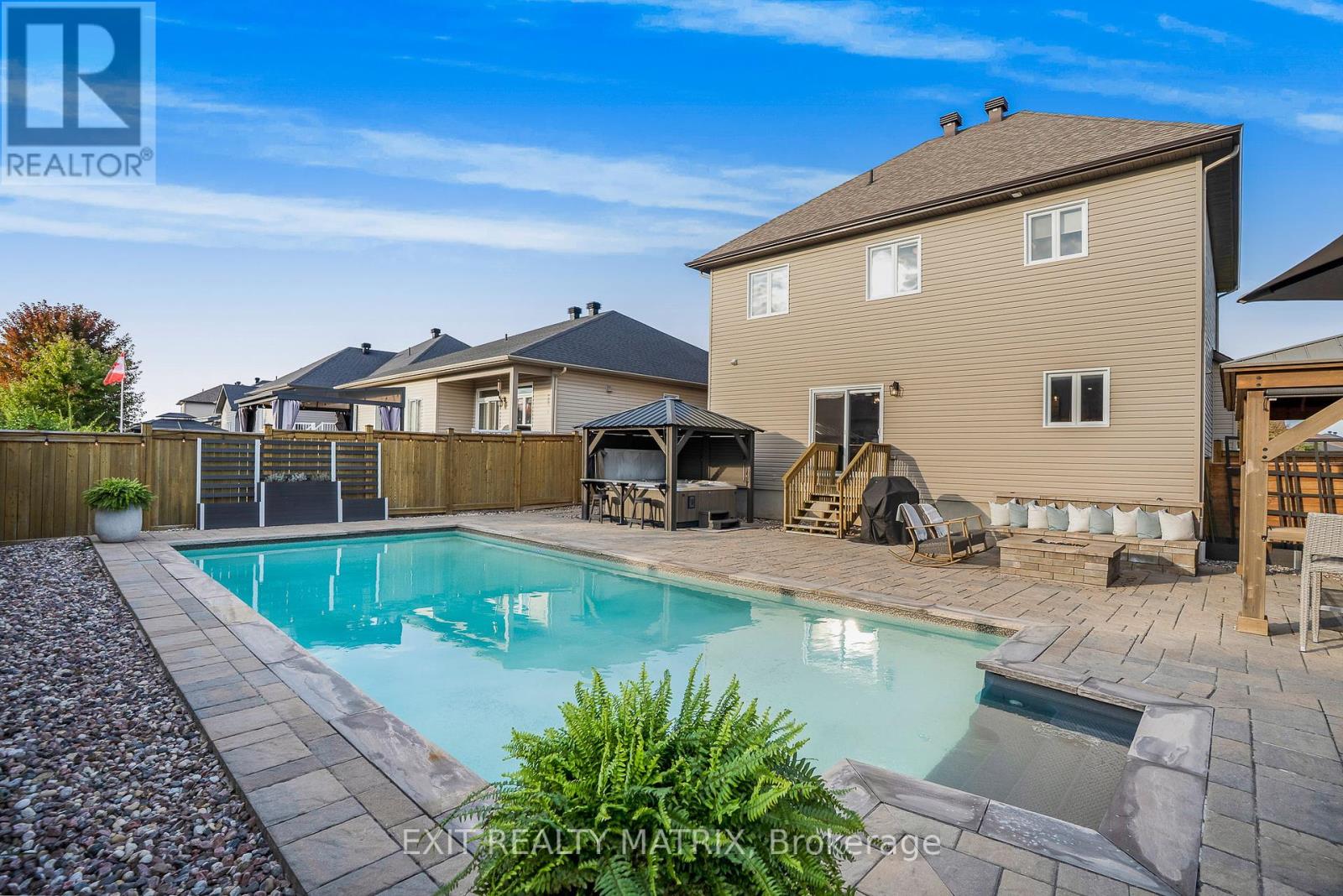 301 Colmar Street, Russell, Ontario  K0A 1W0 - Photo 31 - X12439902