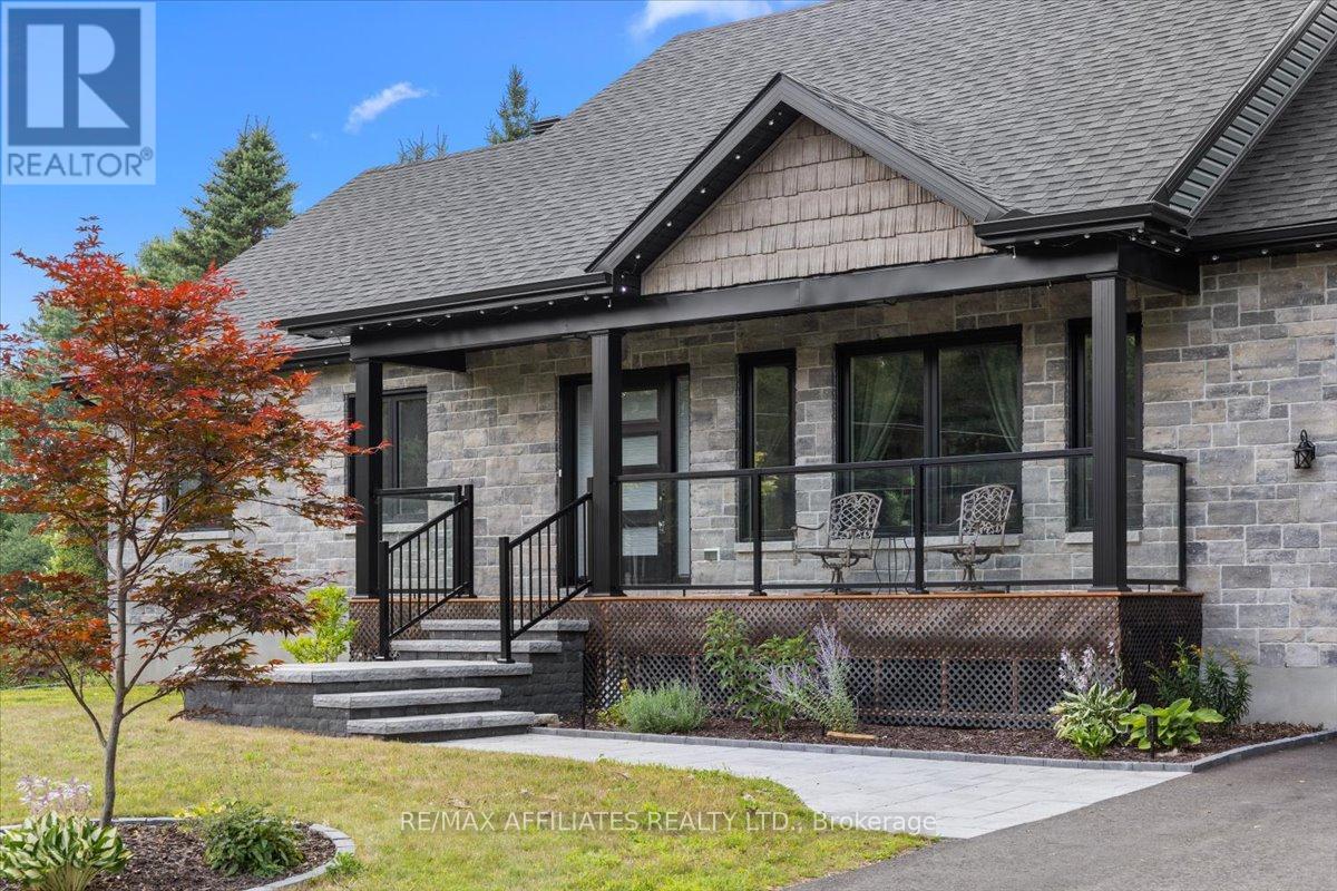 3 Longtin Street, Clarence-Rockland, Ontario  K0A 1E0 - Photo 2 - X12439949