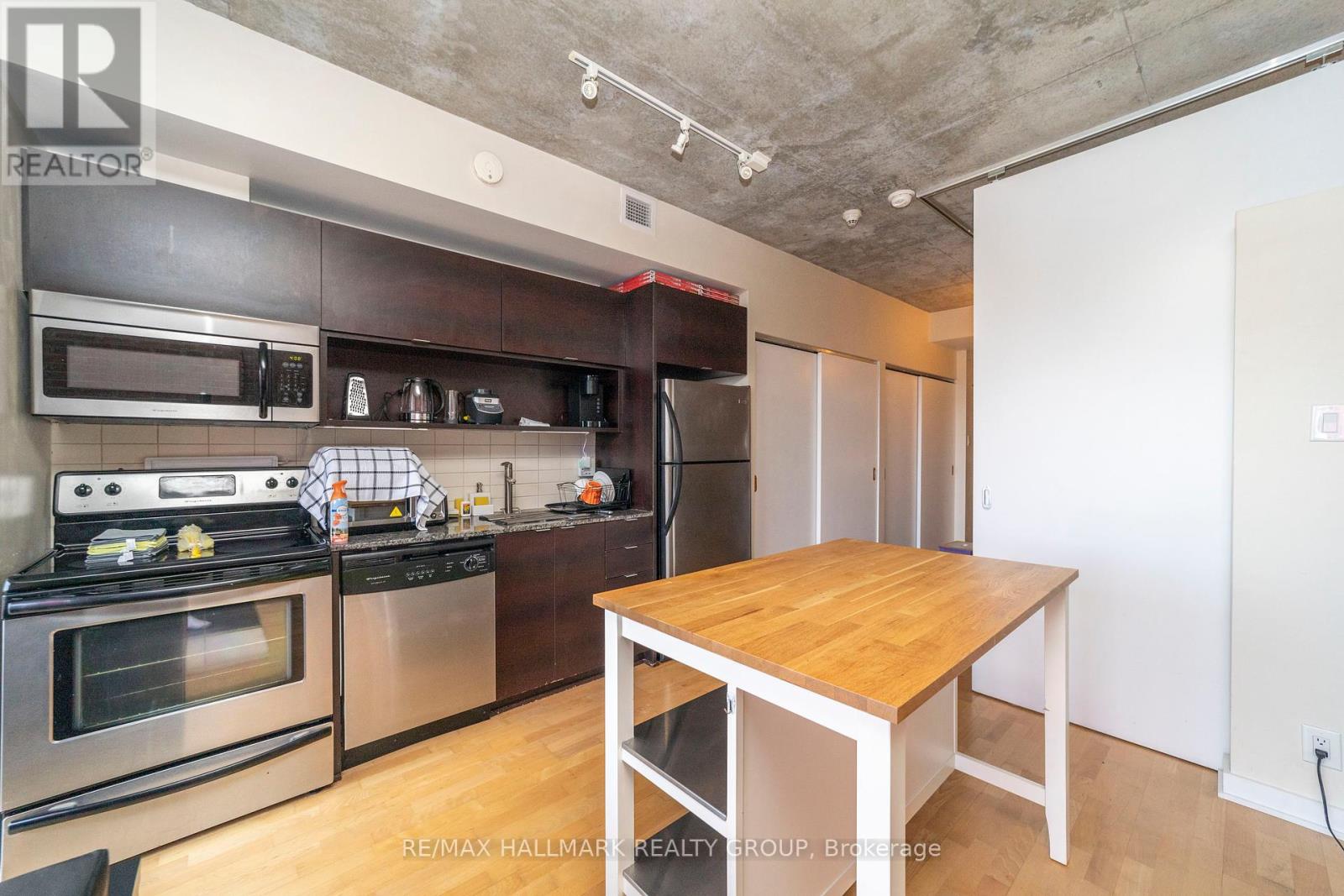 1907 - 324 Laurier Avenue, Ottawa, Ontario  K1P 0A4 - Photo 16 - X12439952