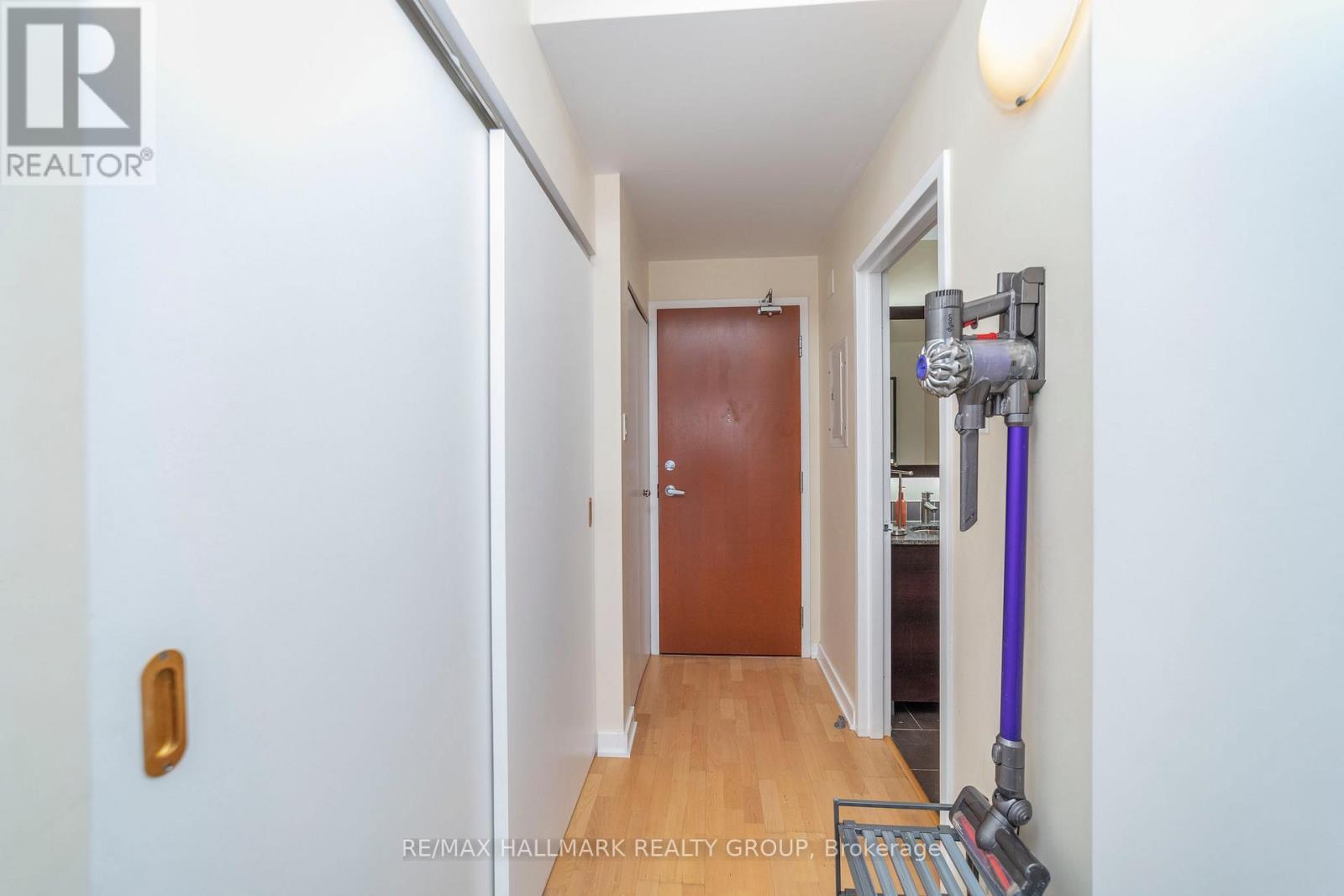 1907 - 324 Laurier Avenue, Ottawa, Ontario  K1P 0A4 - Photo 7 - X12439952