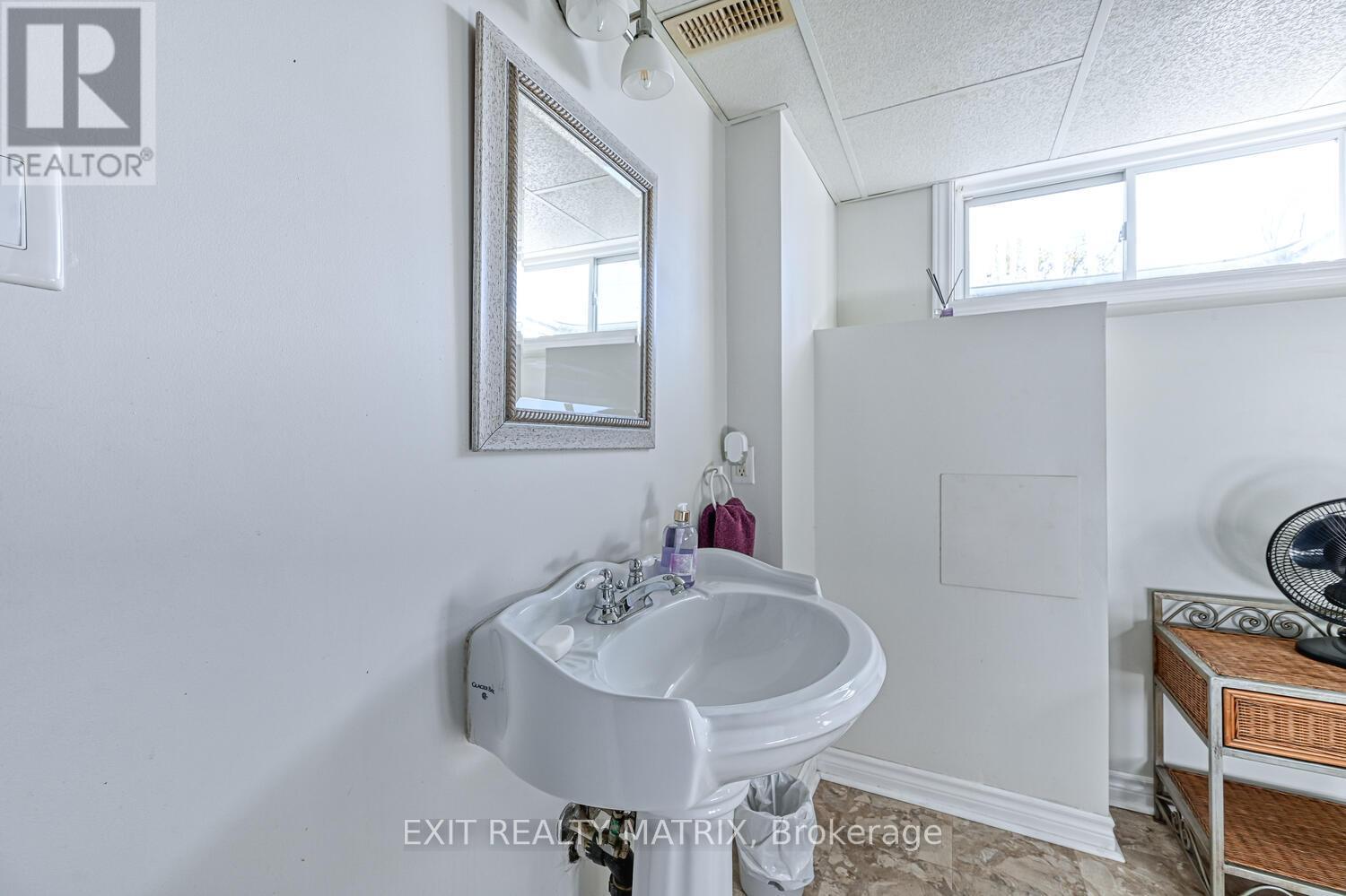 7719 Lawrence Street, Ottawa, Ontario  K0A 3J0 - Photo 31 - X12439966