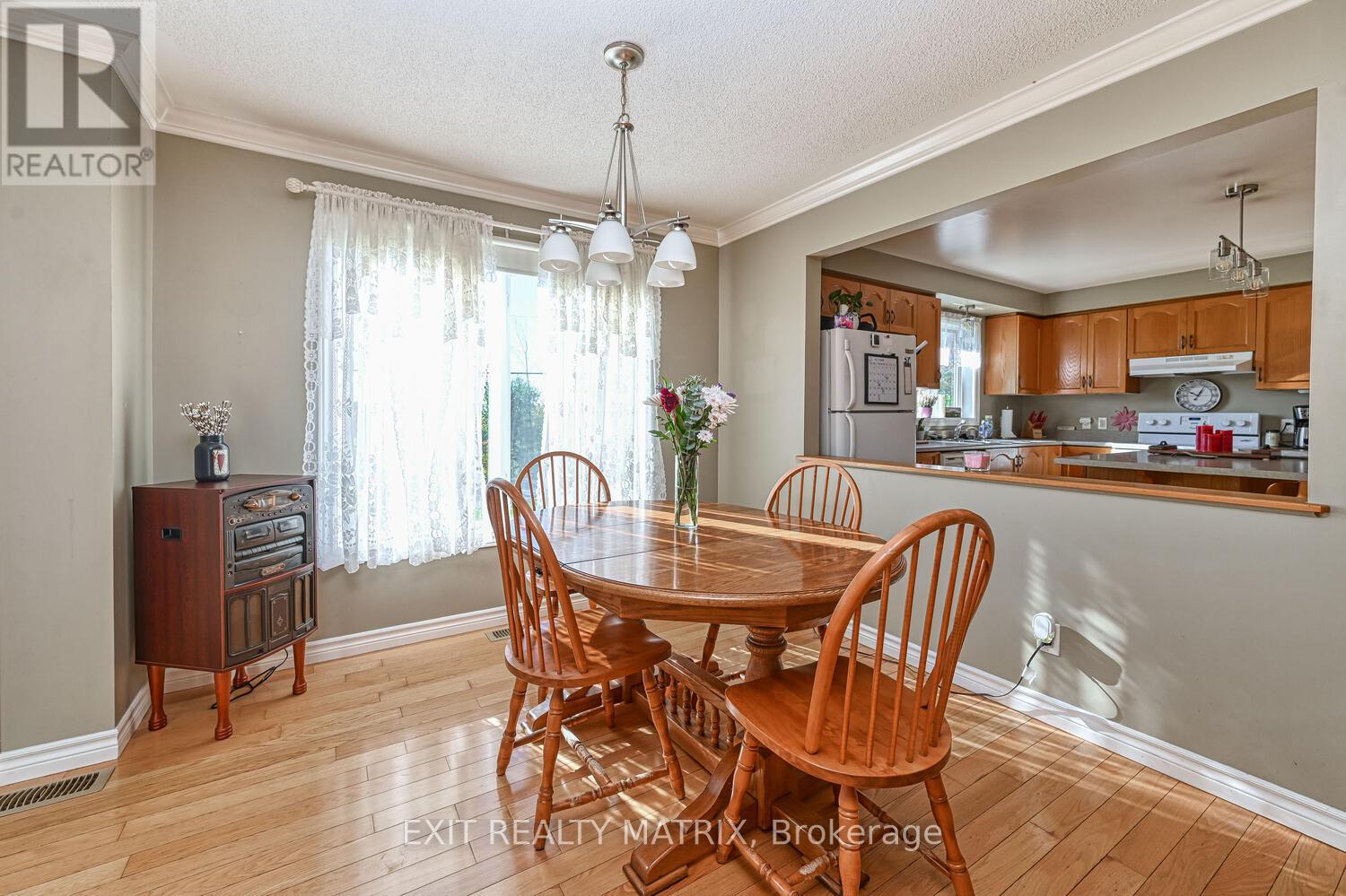 7719 Lawrence Street, Ottawa, Ontario  K0A 3J0 - Photo 7 - X12439966