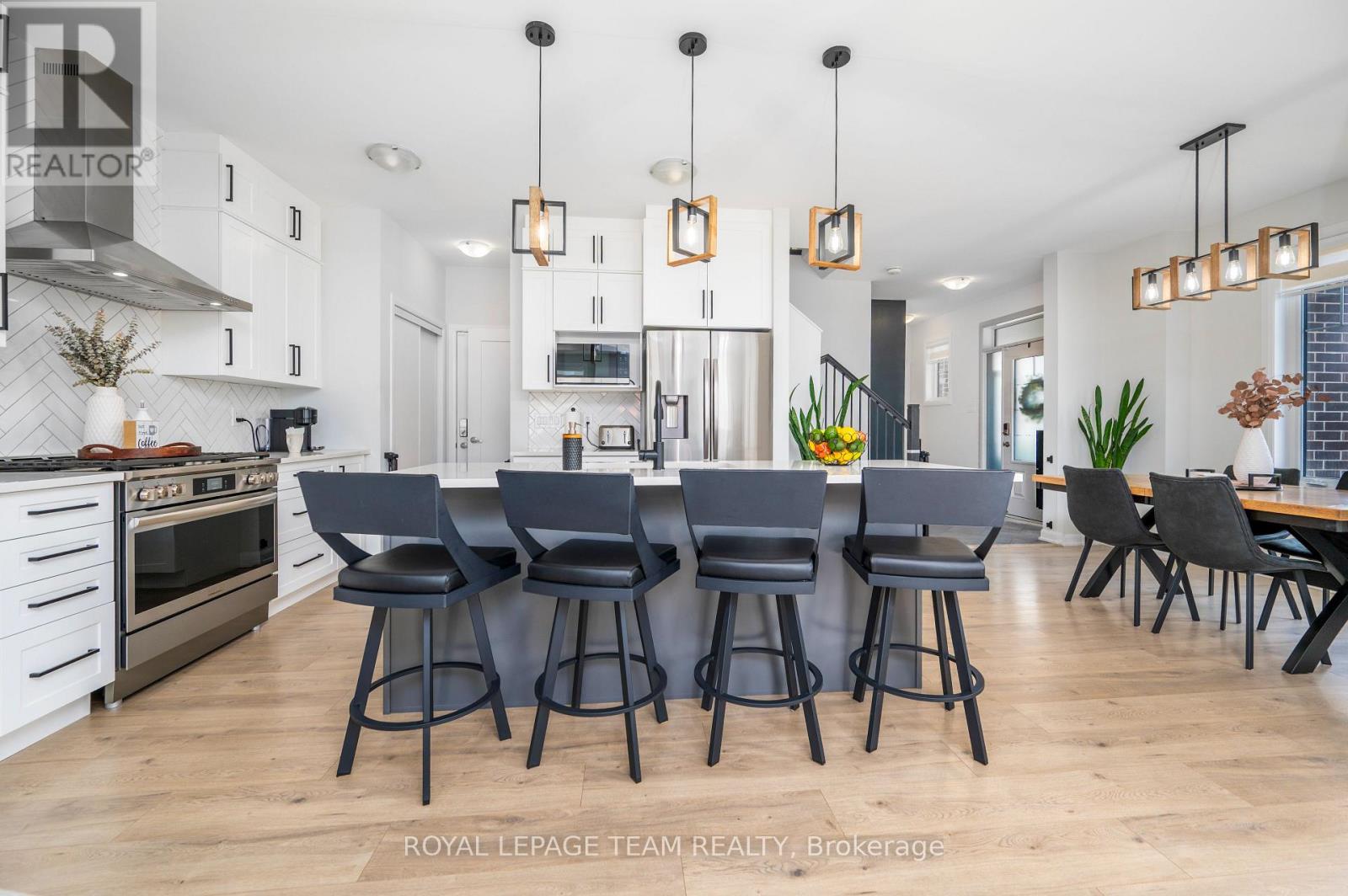 792 Cappamore Drive, Ottawa, Ontario  K2J 6V6 - Photo 9 - X12439970