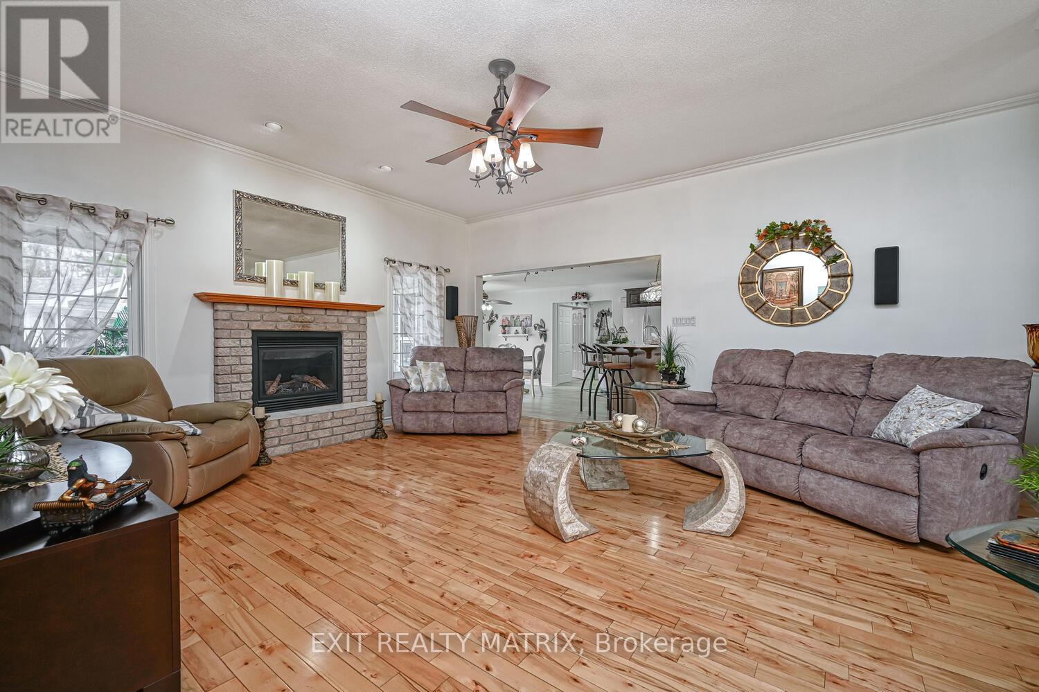 2573 Mitchell Street, Ottawa, Ontario  K0A 2P0 - Photo 3 - X12439980