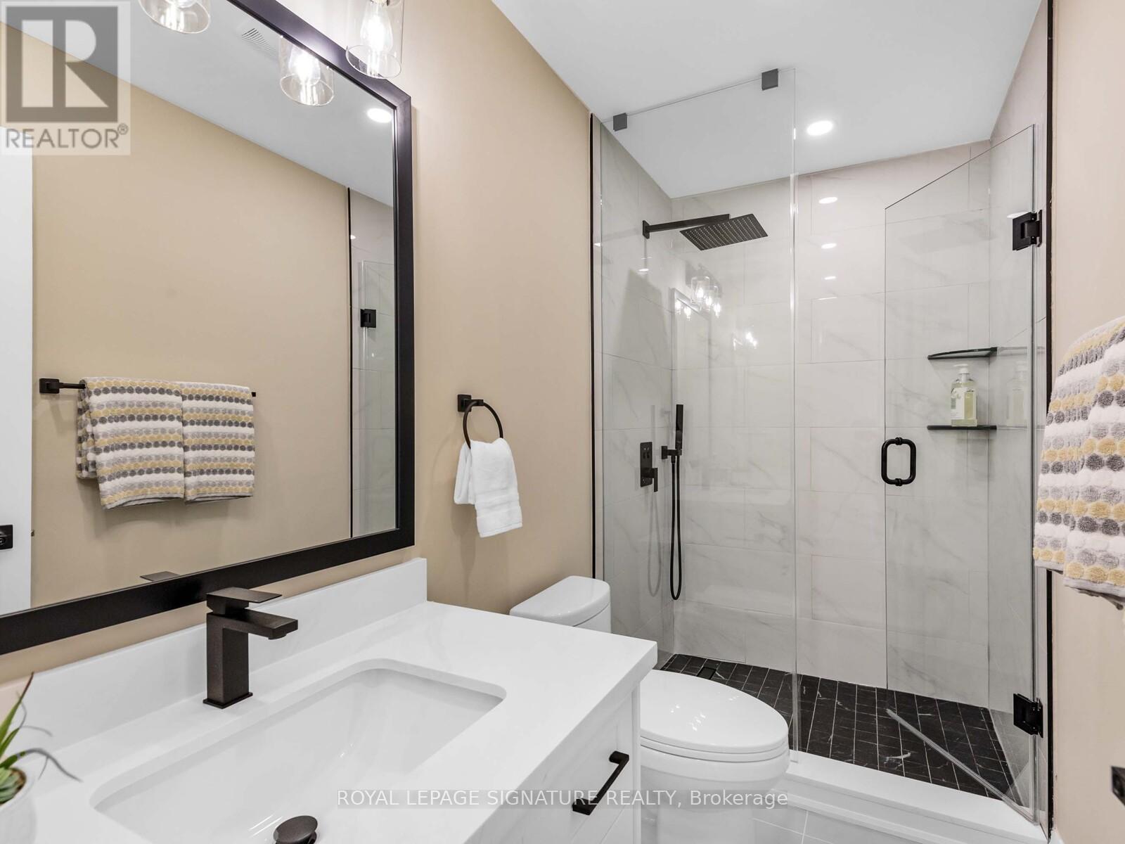 363 Atlas Avenue, Toronto, Ontario  M6C 3P8 - Photo 19 - C12437813