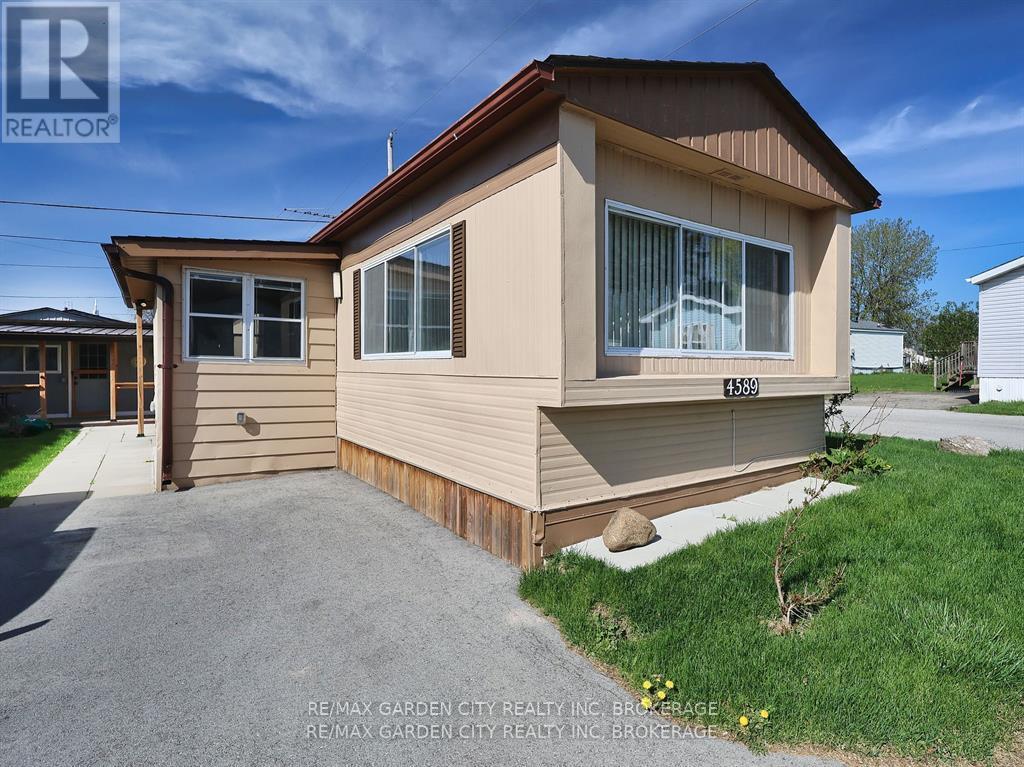 4589 Bethany Lane, Lincoln (Beamsville), Ontario  L3J 0W1 - Photo 1 - X12439810