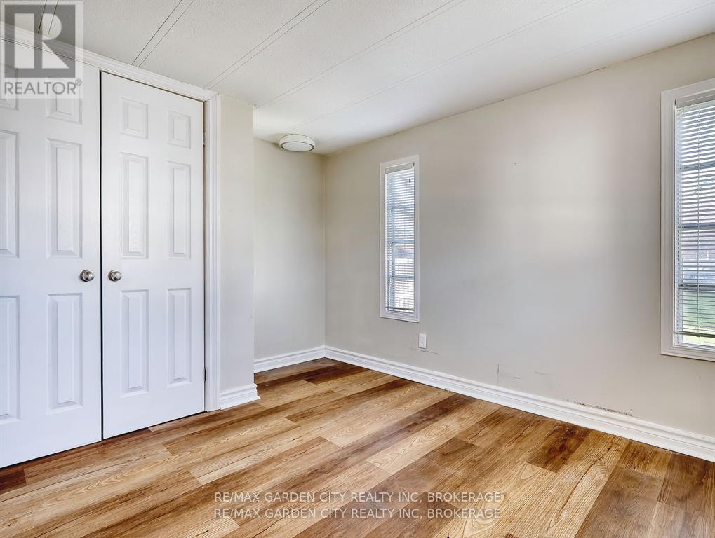 4589 Bethany Lane, Lincoln (Beamsville), Ontario  L3J 0W1 - Photo 21 - X12439810