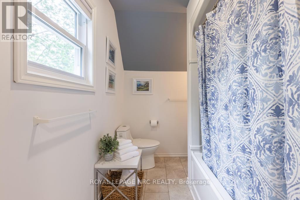 474 North Mill Street, Fort Erie (Ridgeway), Ontario  L0S 1N0 - Photo 32 - X12439814
