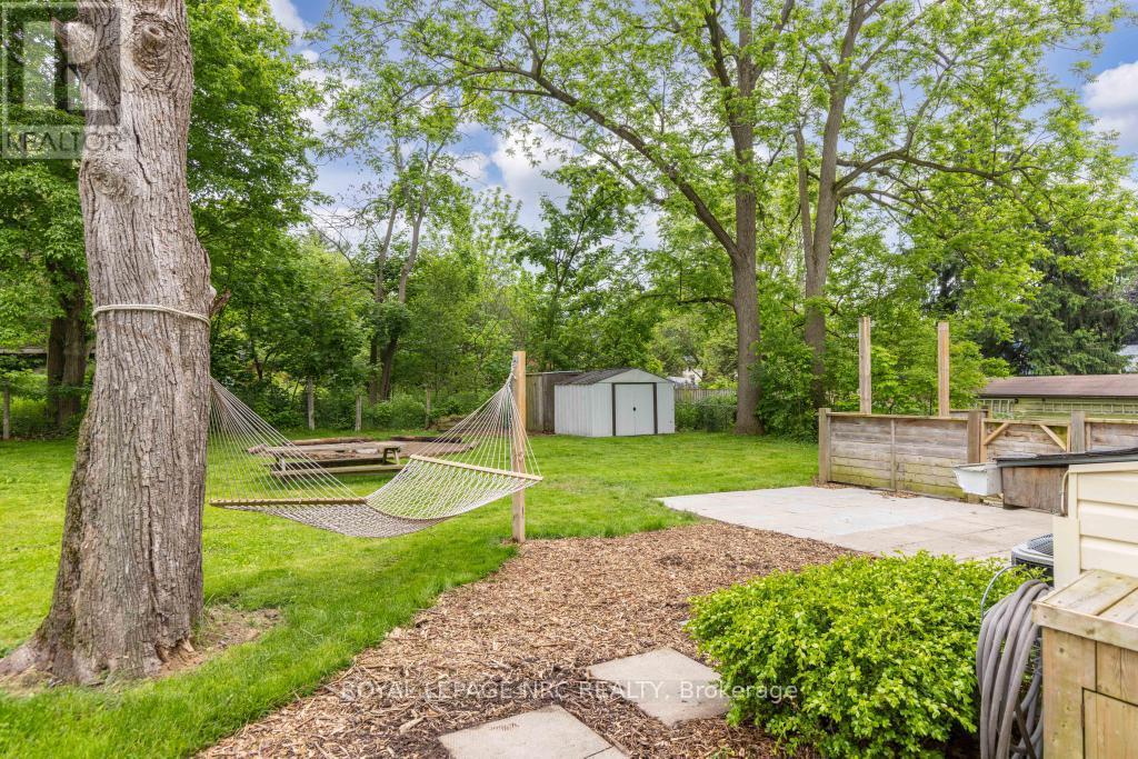 474 North Mill Street, Fort Erie (Ridgeway), Ontario  L0S 1N0 - Photo 9 - X12439814