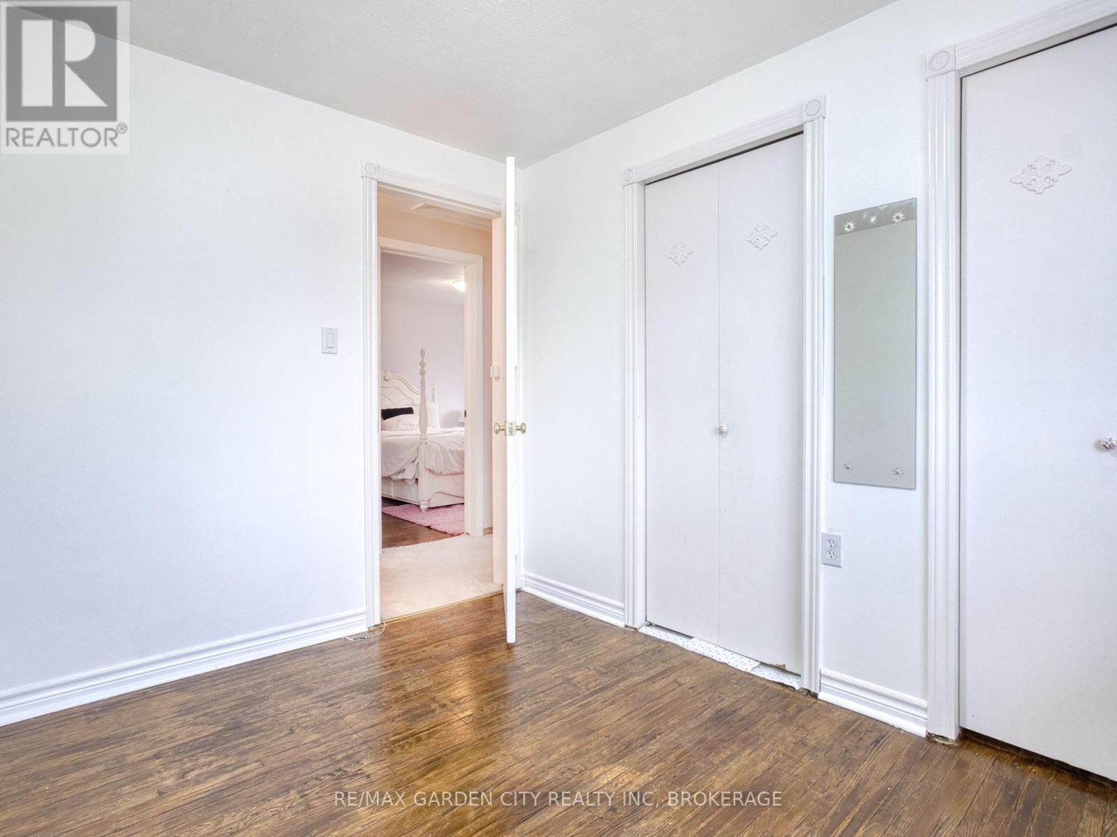 Main - 38 Cypress Street, St. Catharines (Lakeport), Ontario  L2N 4L9 - Photo 9 - X12439816
