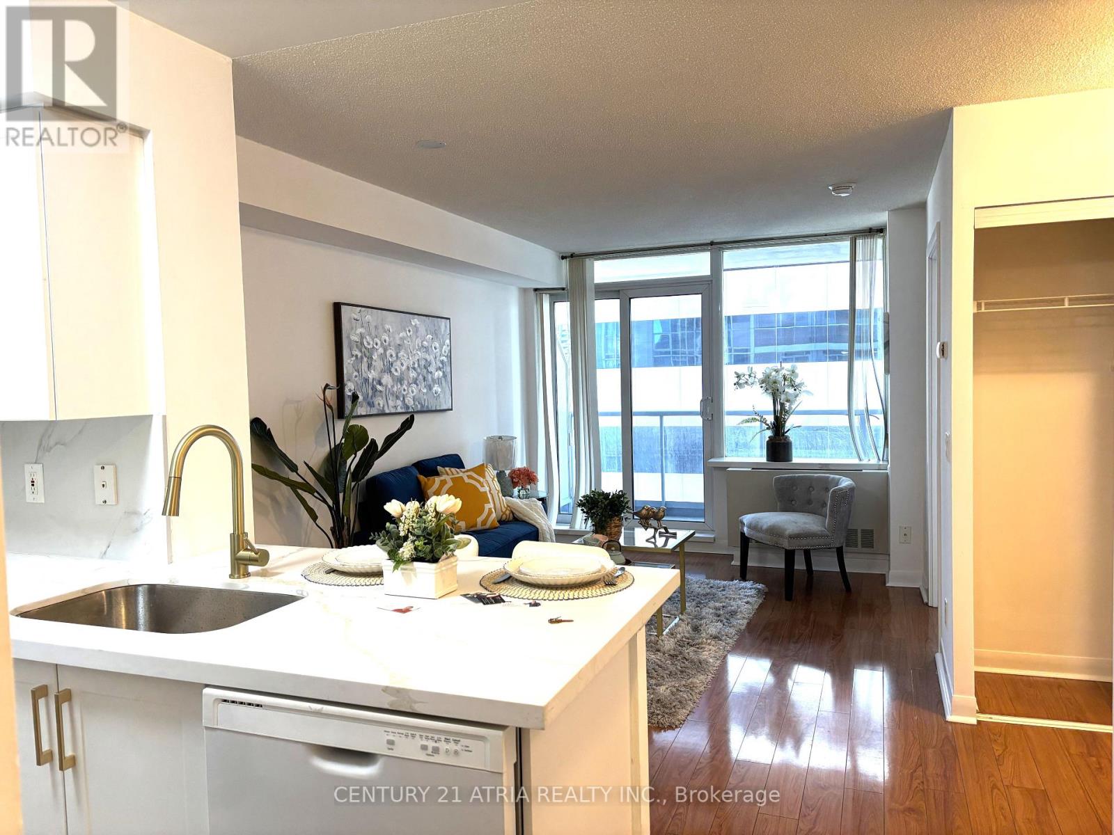 1612 - 4968 Yonge Street, Toronto, Ontario  M2N 7G9 - Photo 4 - C12439482