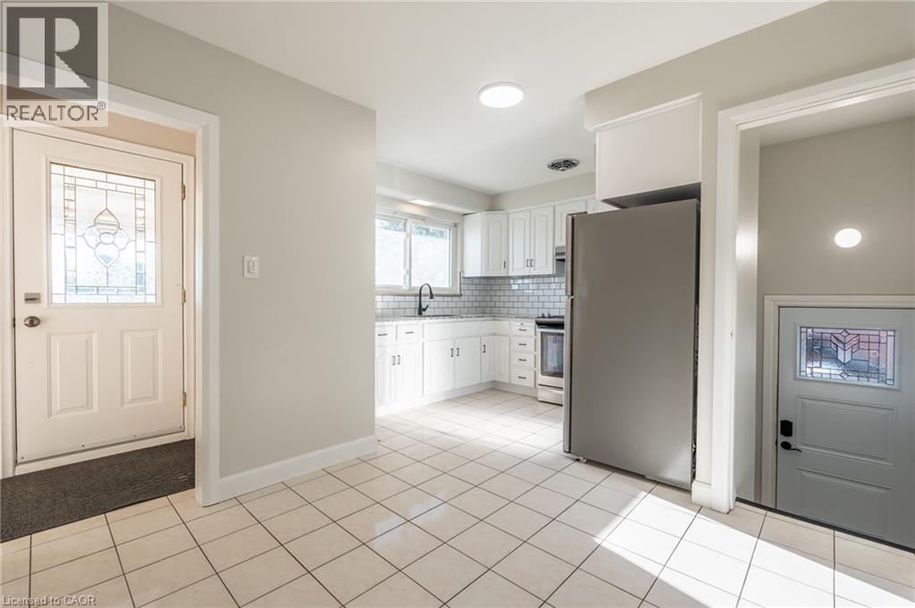 716 Upper Ottawa Street, Hamilton, Ontario  L8T 3T6 - Photo 9 - 40775280