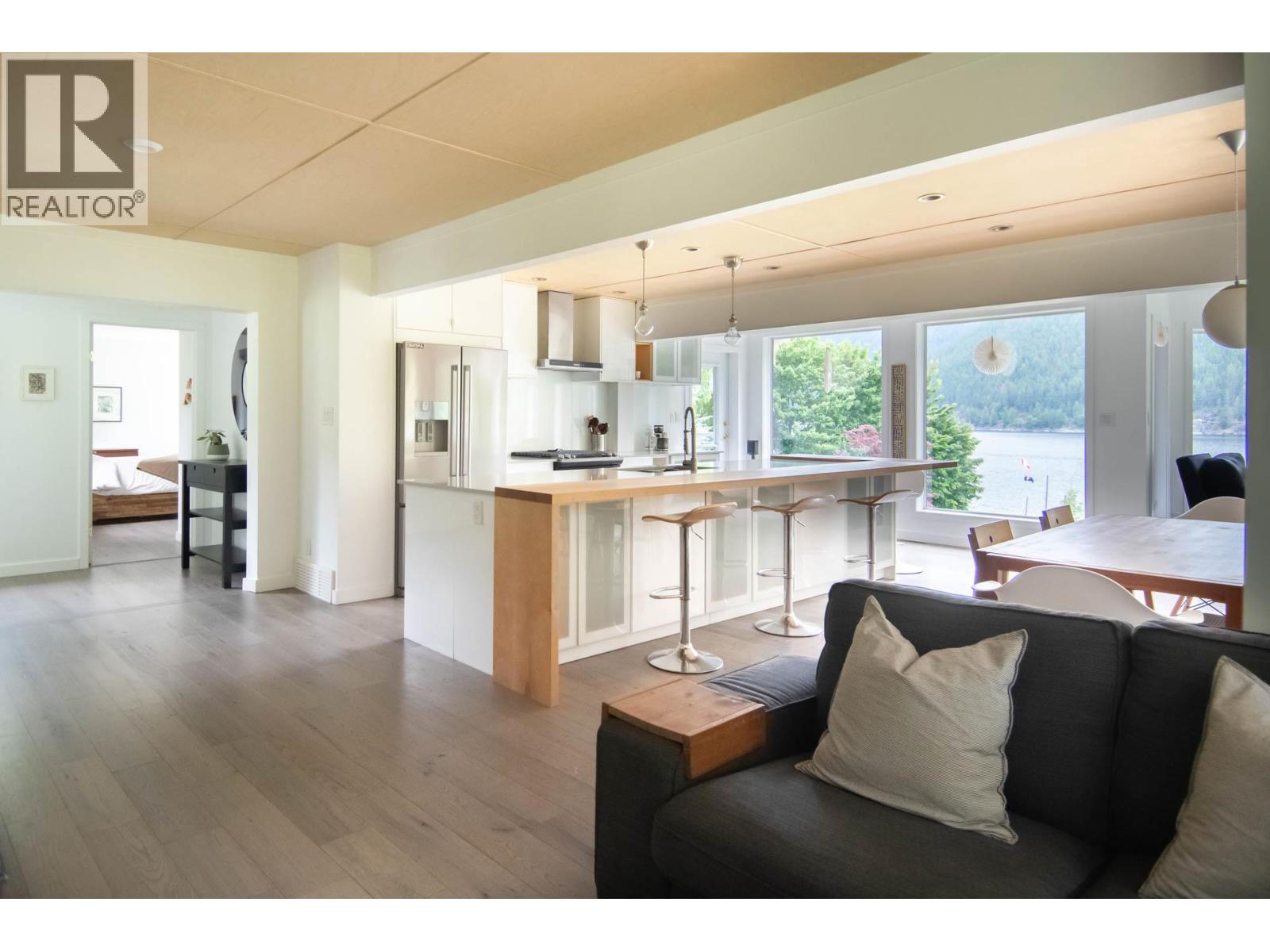 4161 Heroux Road, Nelson, British Columbia  V1L 6N5 - Photo 10 - 10364472