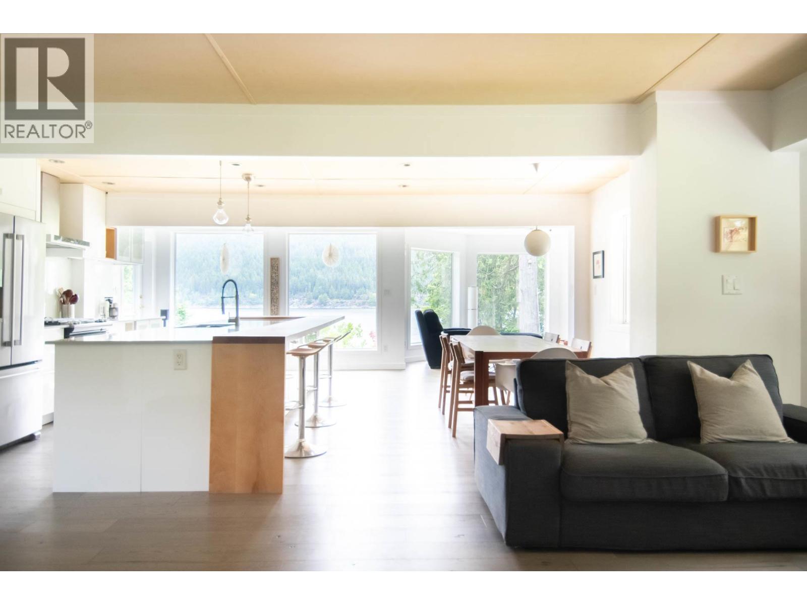 4161 Heroux Road, Nelson, British Columbia  V1L 6N5 - Photo 11 - 10364472