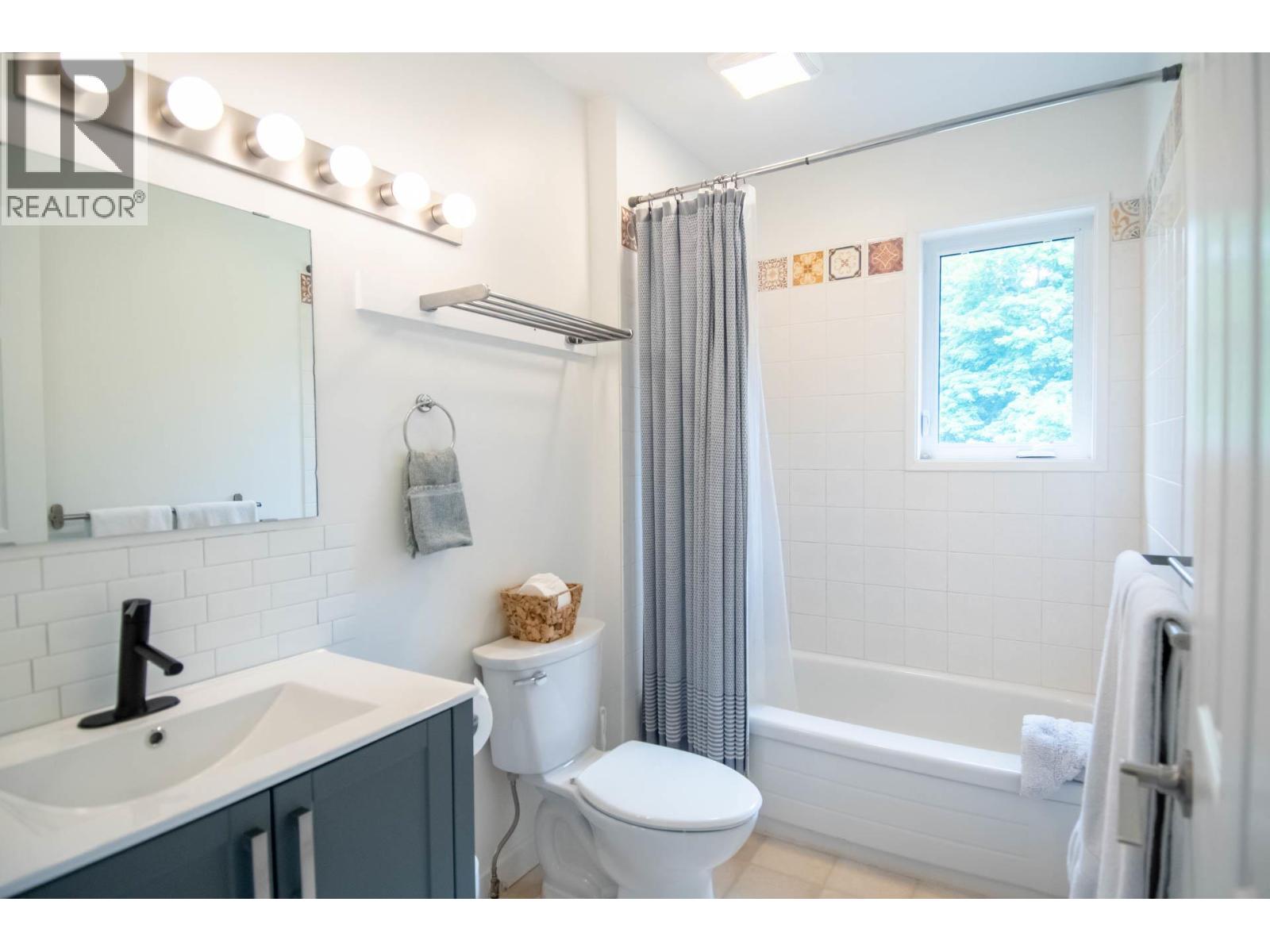 4161 Heroux Road, Nelson, British Columbia  V1L 6N5 - Photo 52 - 10364472