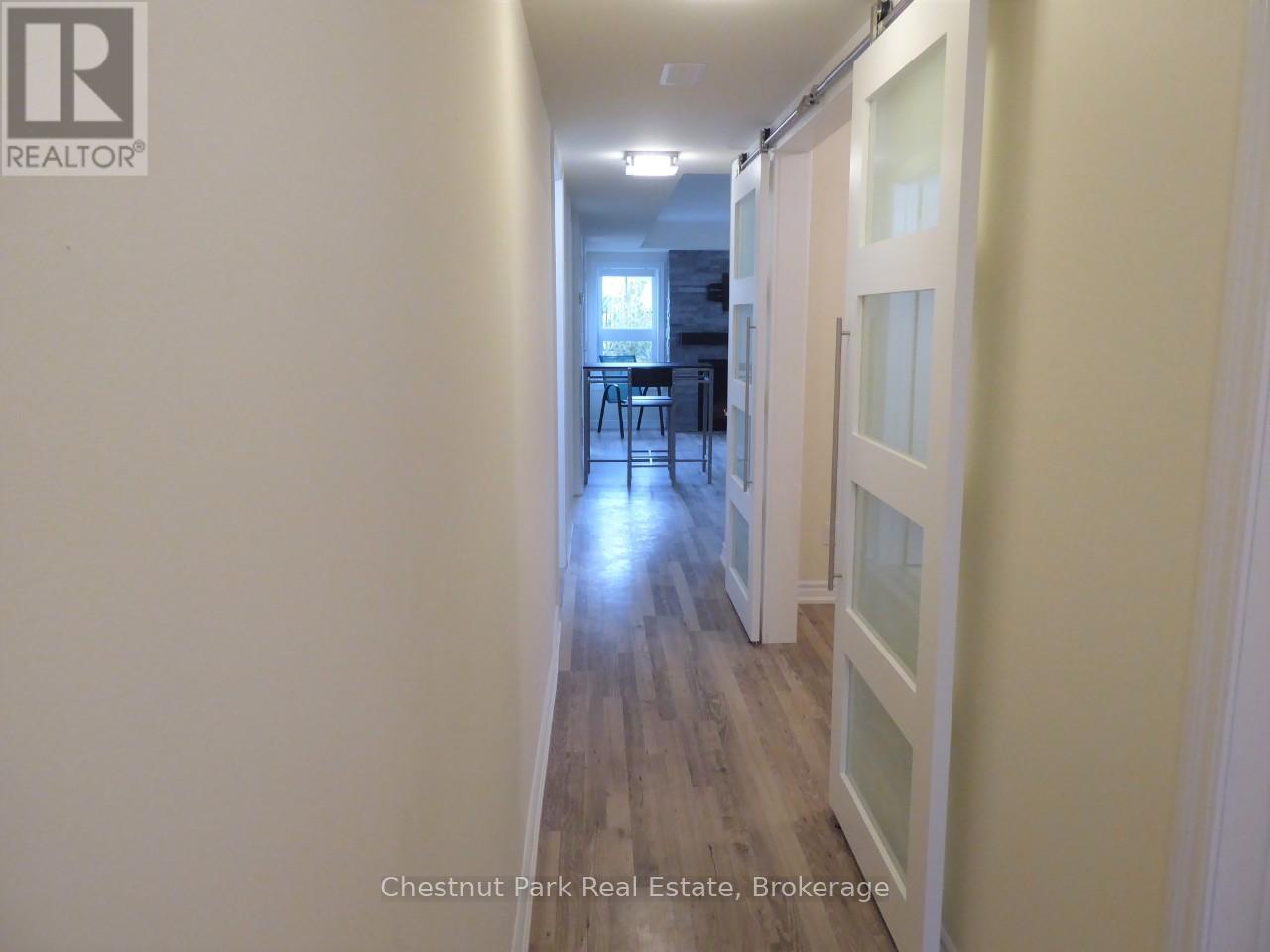 102 - 2 Cove Court, Collingwood, Ontario  L9Y 0Y6 - Photo 3 - S12439815