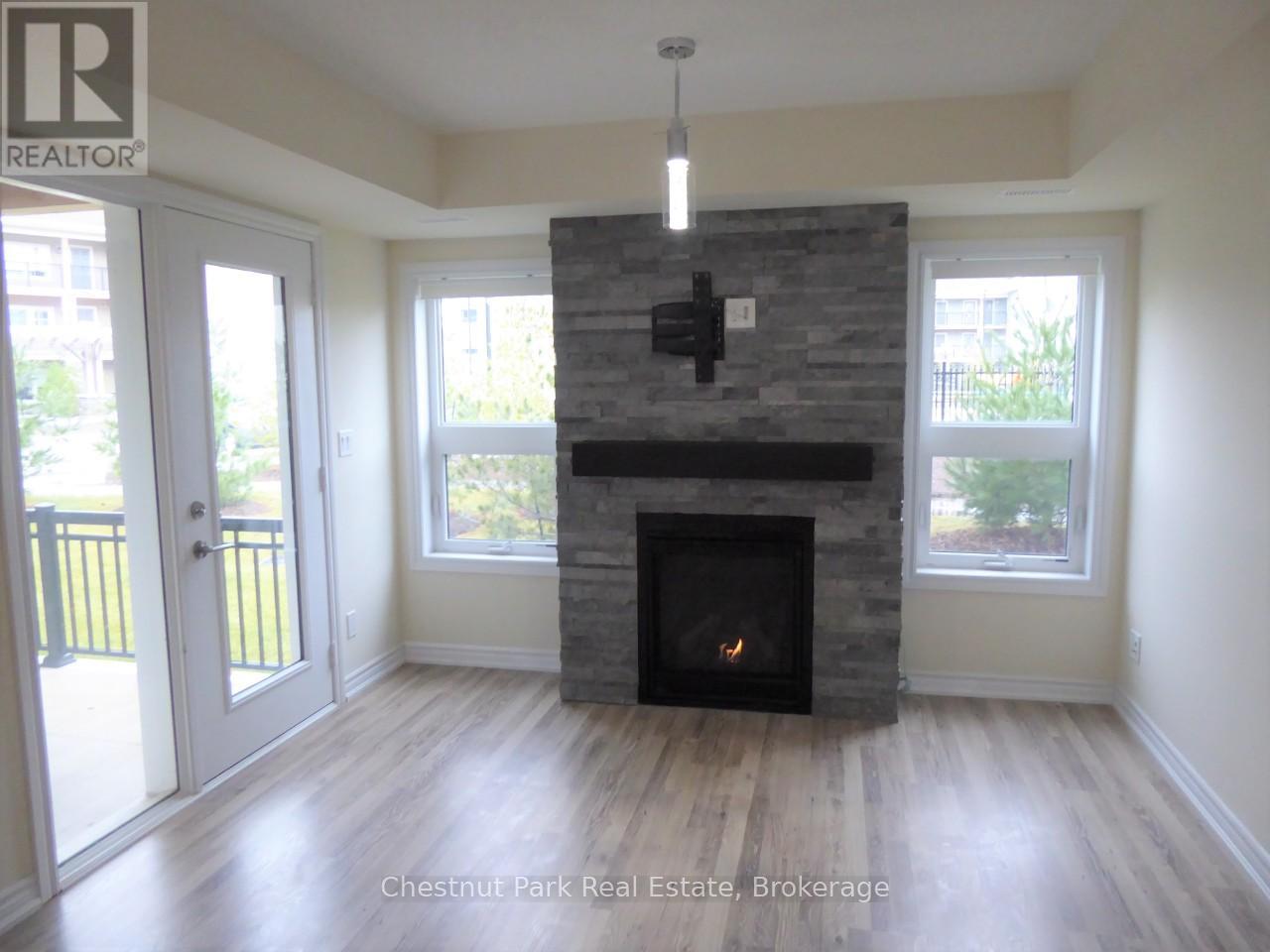 102 - 2 Cove Court, Collingwood, Ontario  L9Y 0Y6 - Photo 5 - S12439815