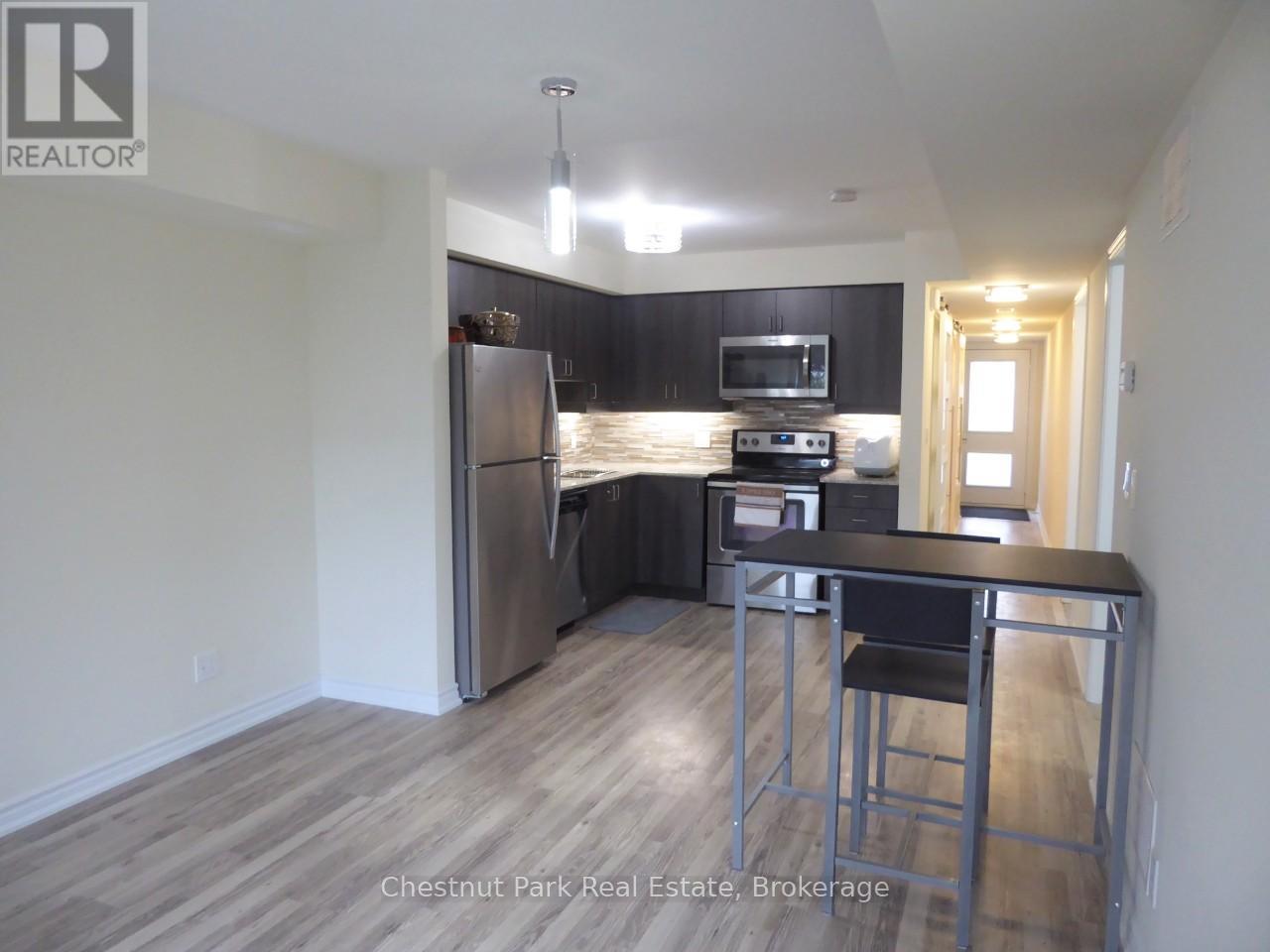 102 - 2 Cove Court, Collingwood, Ontario  L9Y 0Y6 - Photo 6 - S12439815